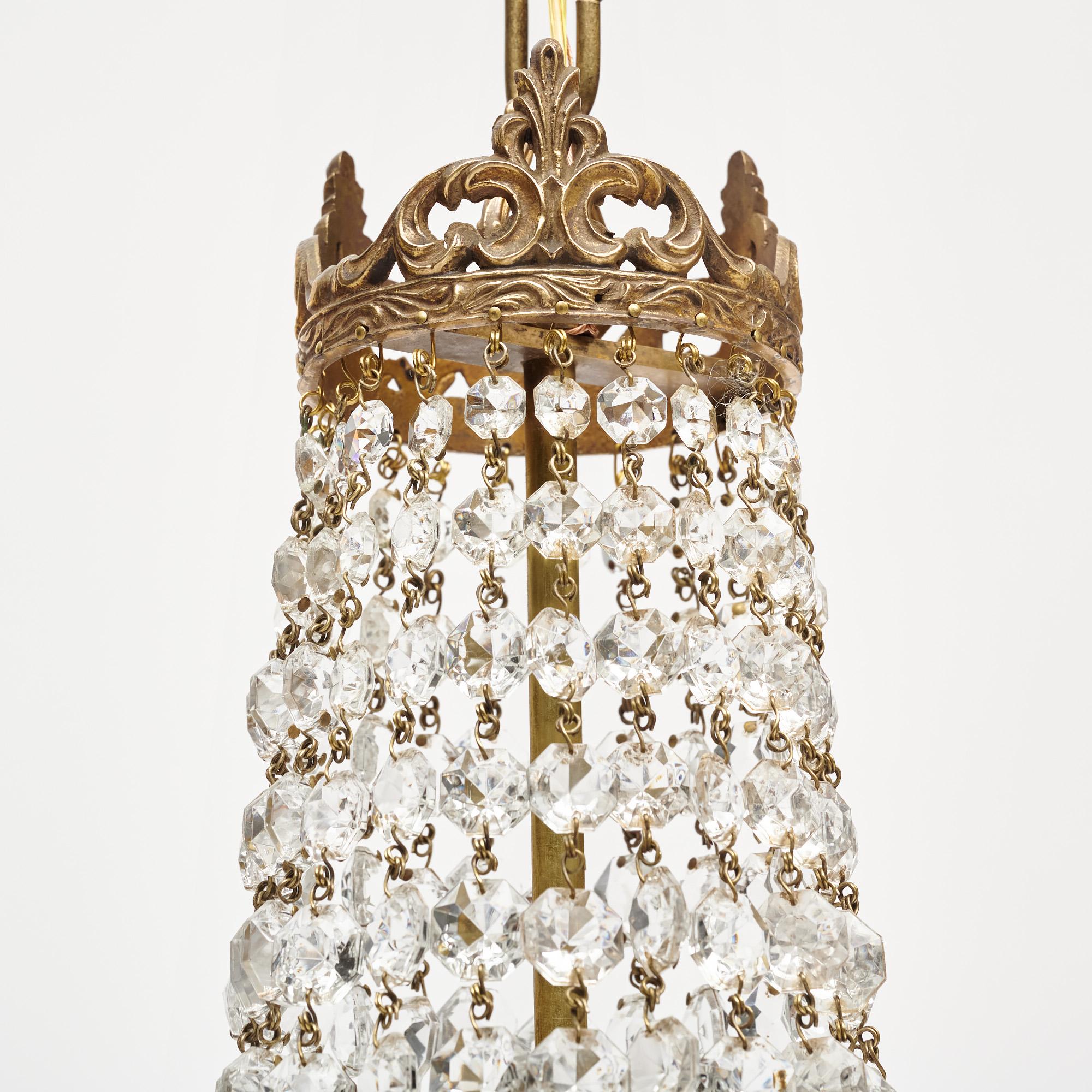 French Antique Crystal Chandelier In condizioni buone in vendita a Austin, TX