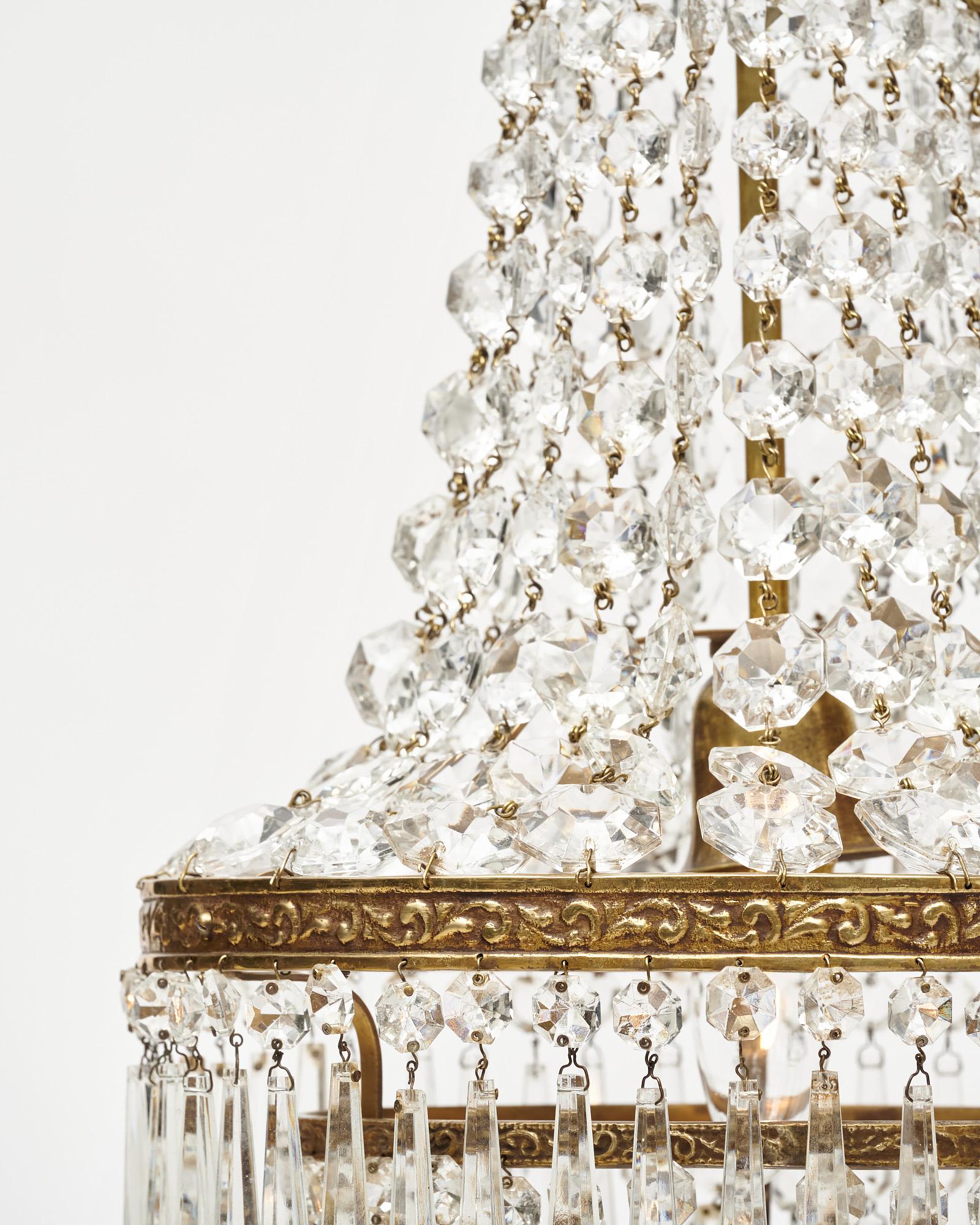 French Antique Crystal Chandelier in vendita 1
