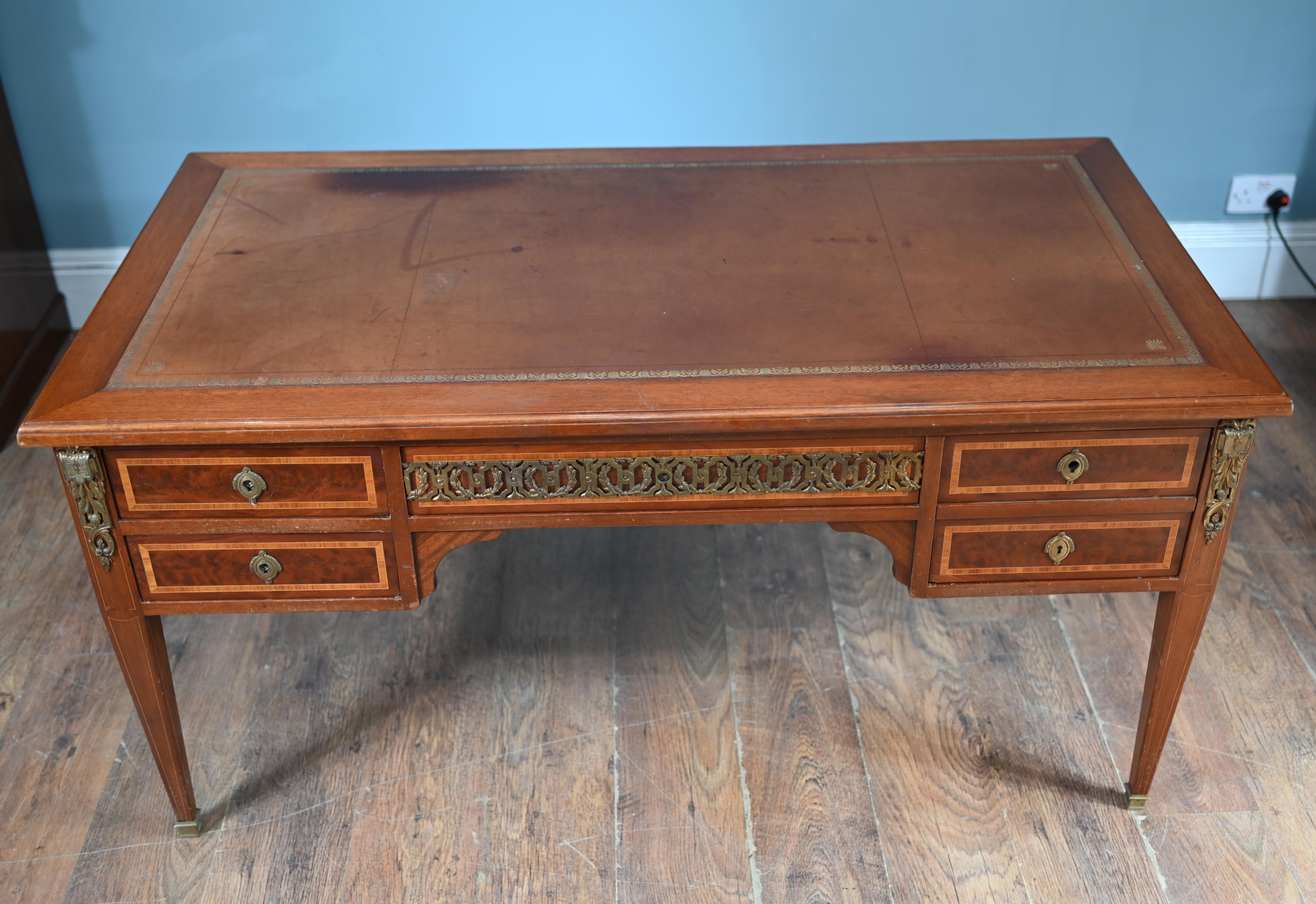 Antique French Desk Directoire Bureau Plat 1880 In condizioni buone in vendita a Potters Bar, GB