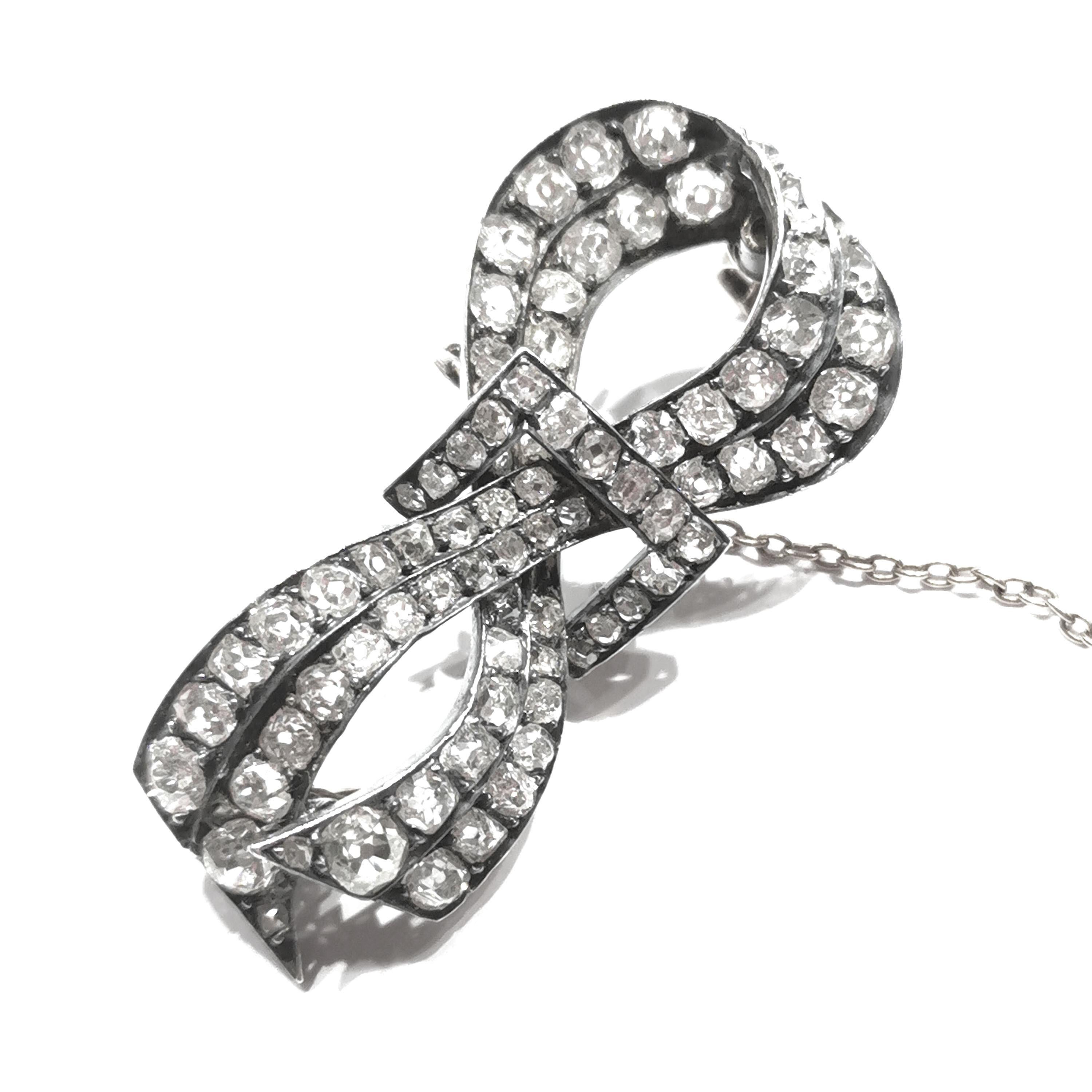French Antique Diamond and Silver Upon Gold Bow Brooch, circa 1880 For Sale 1