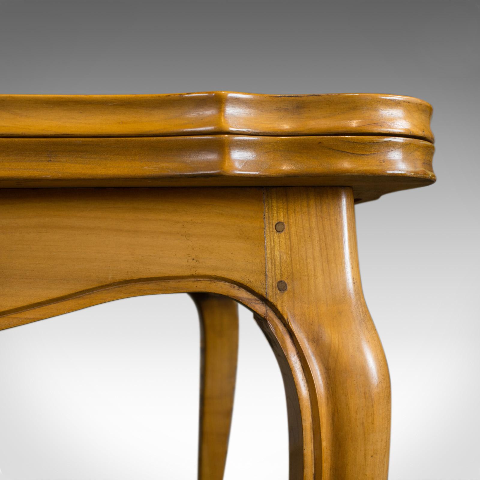 French, Draw Leaf Dining Table, Beech, Extending, Louis XV Revival, circa 1930 In Good Condition In Hele, Devon, GB
