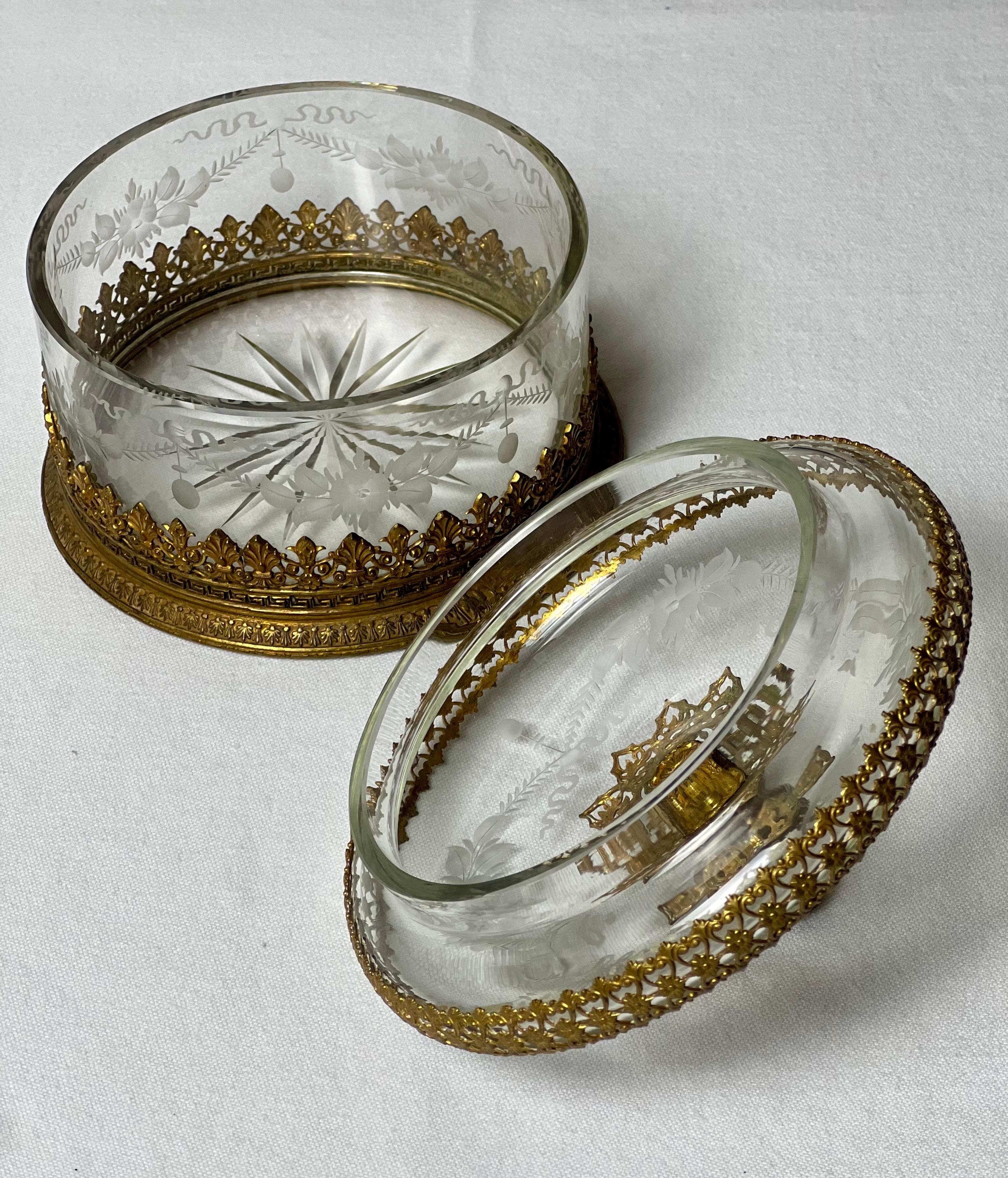 20th Century French Antique Etched and Faceted Crystal Lidded Boxes with Bronze Ormolu, Pair For Sale