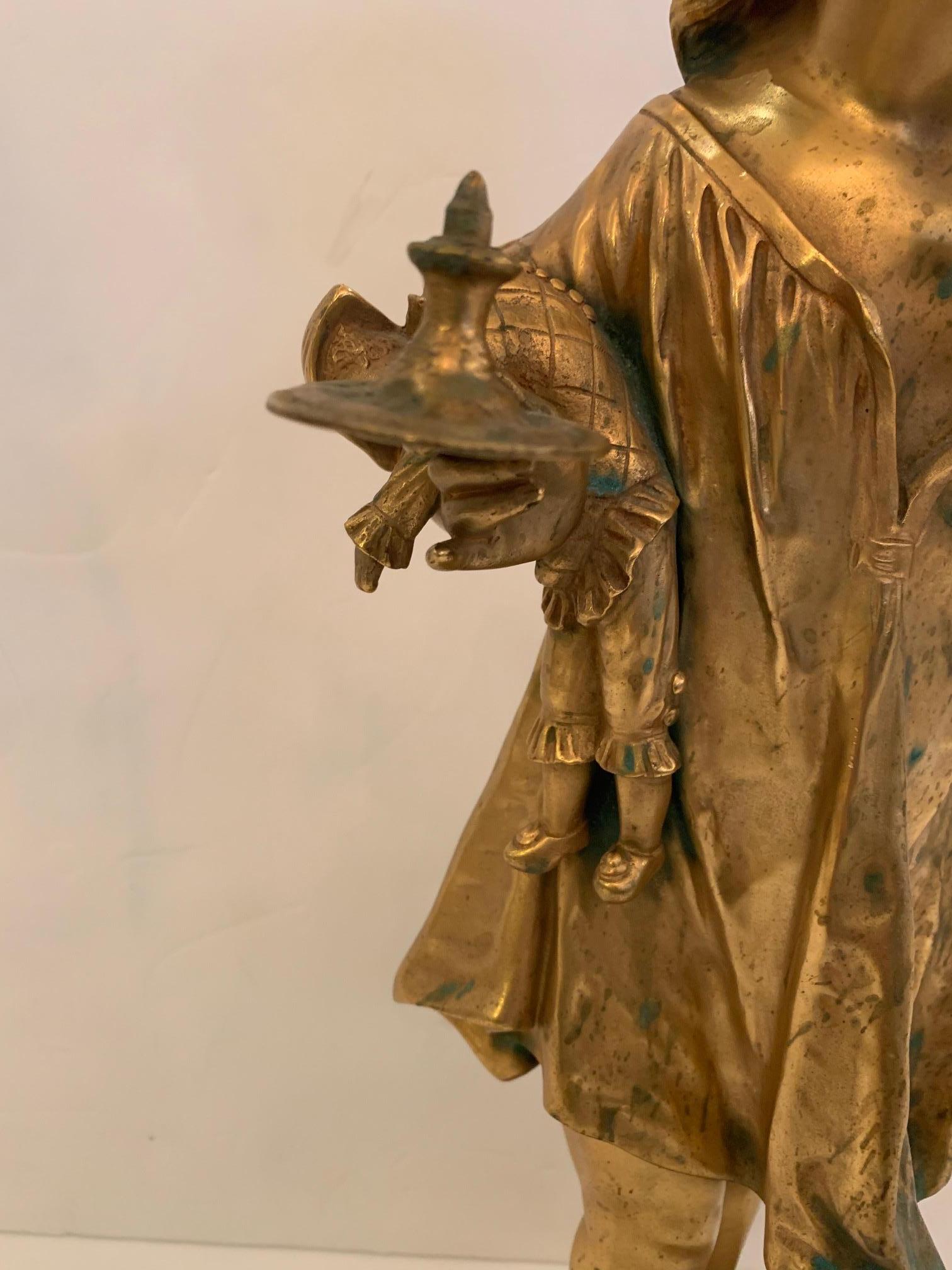 Antike französische figurative französische Skulptur eines Mädchens von Charles Masse im Zustand „Gut“ im Angebot in Hopewell, NJ