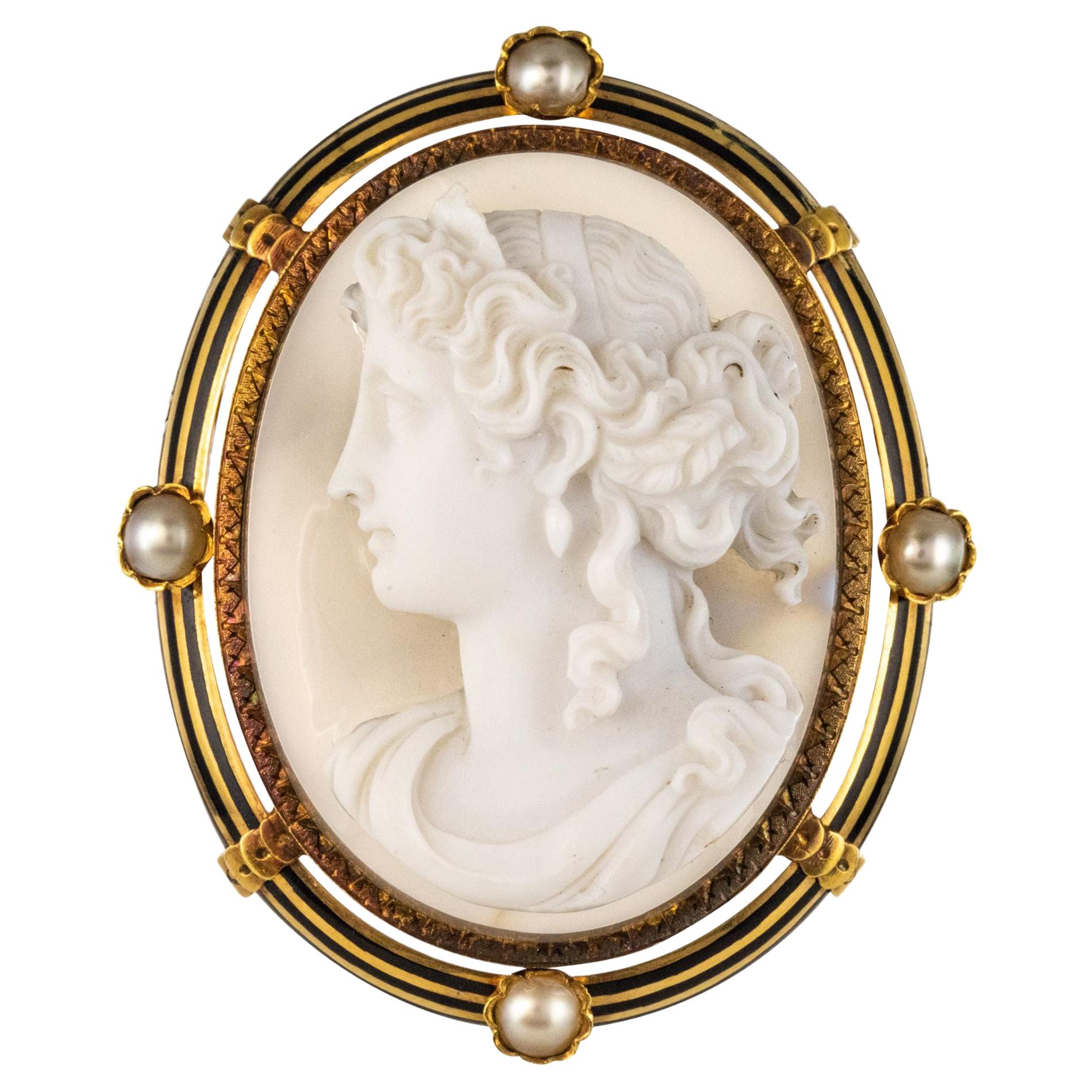 French Antique Fine Pearls and Agate Cameo Brooch