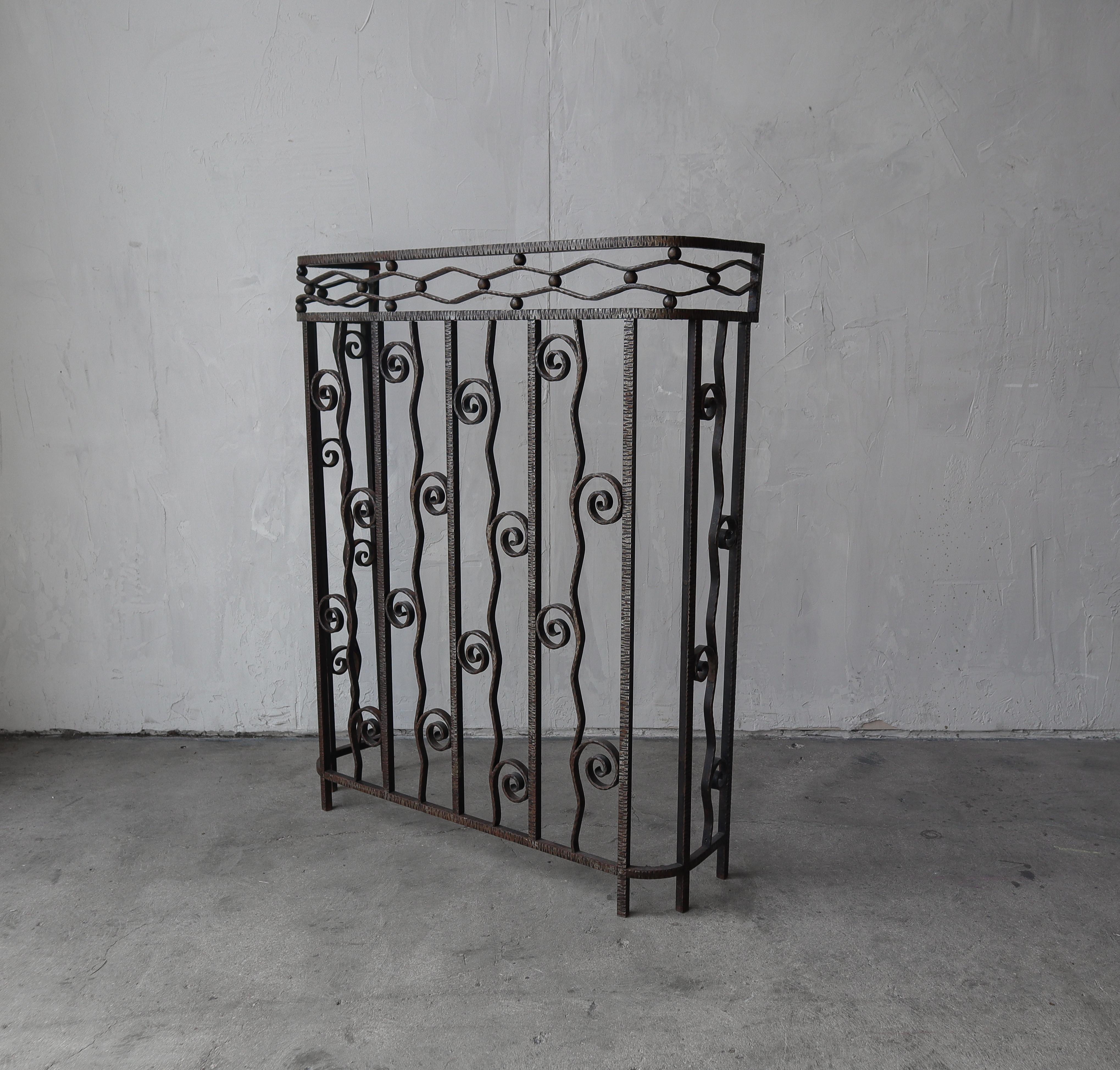 French Antique Forged Iron Fireplace Screen In Good Condition For Sale In Las Vegas, NV