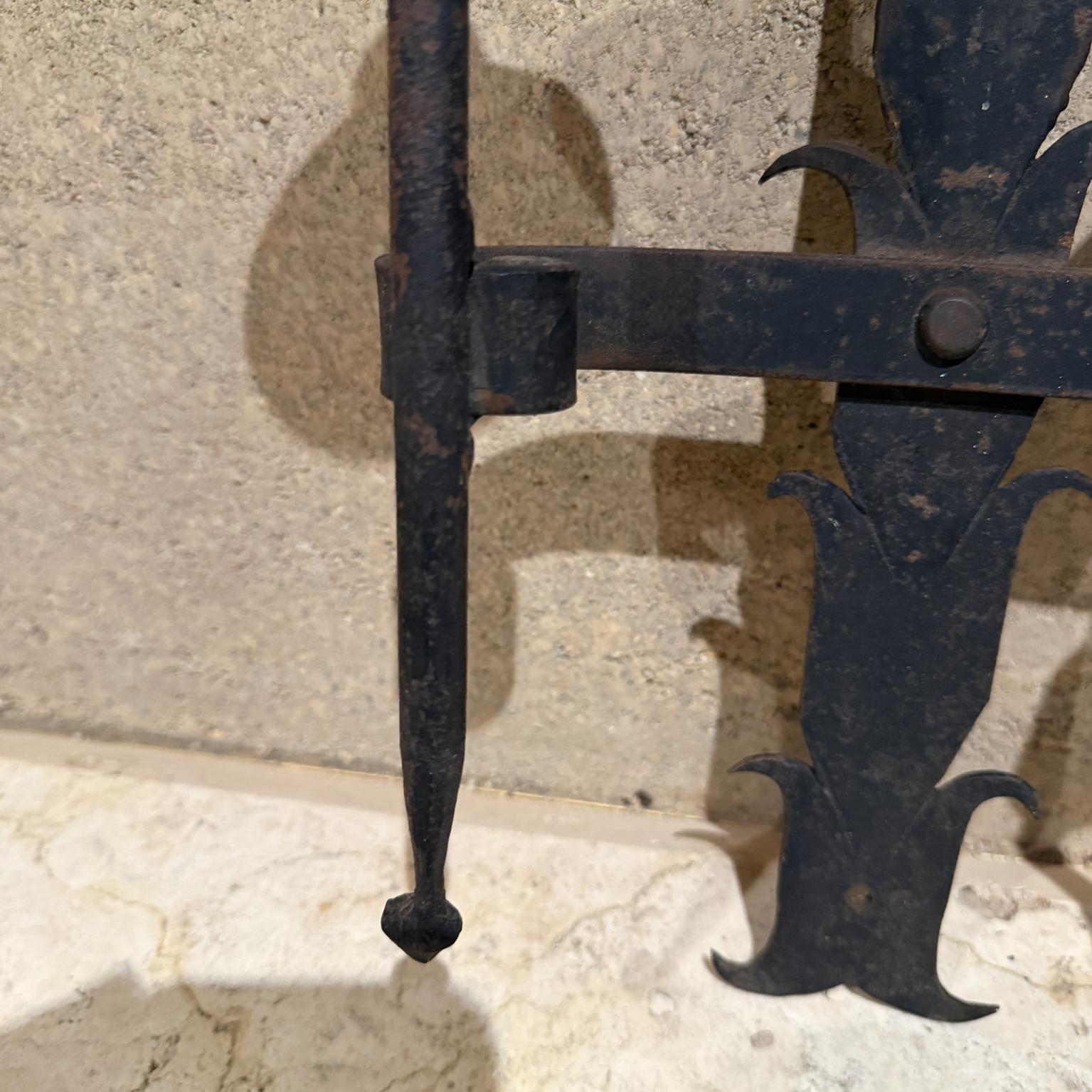 Abat-jour en fer forgé Antique French en vente 2