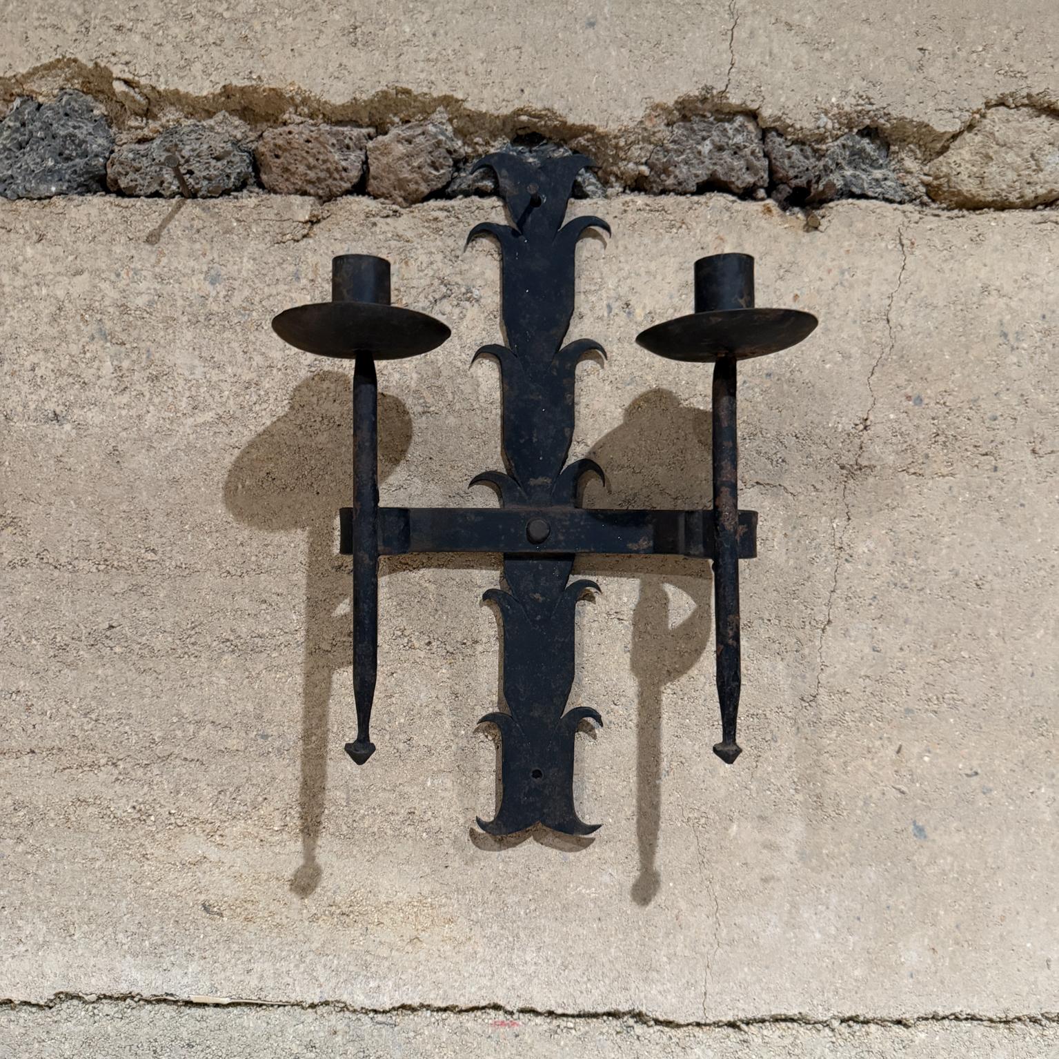 Abat-jour en fer forgé Antique French en vente 3