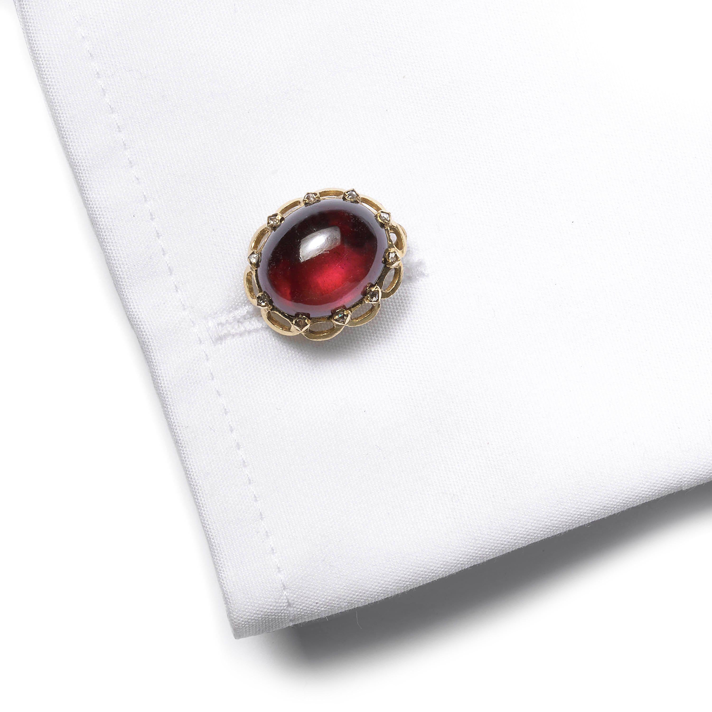 Cabochon French Antique Garnet Diamond and Gold Cufflinks, Circa 1900 For Sale
