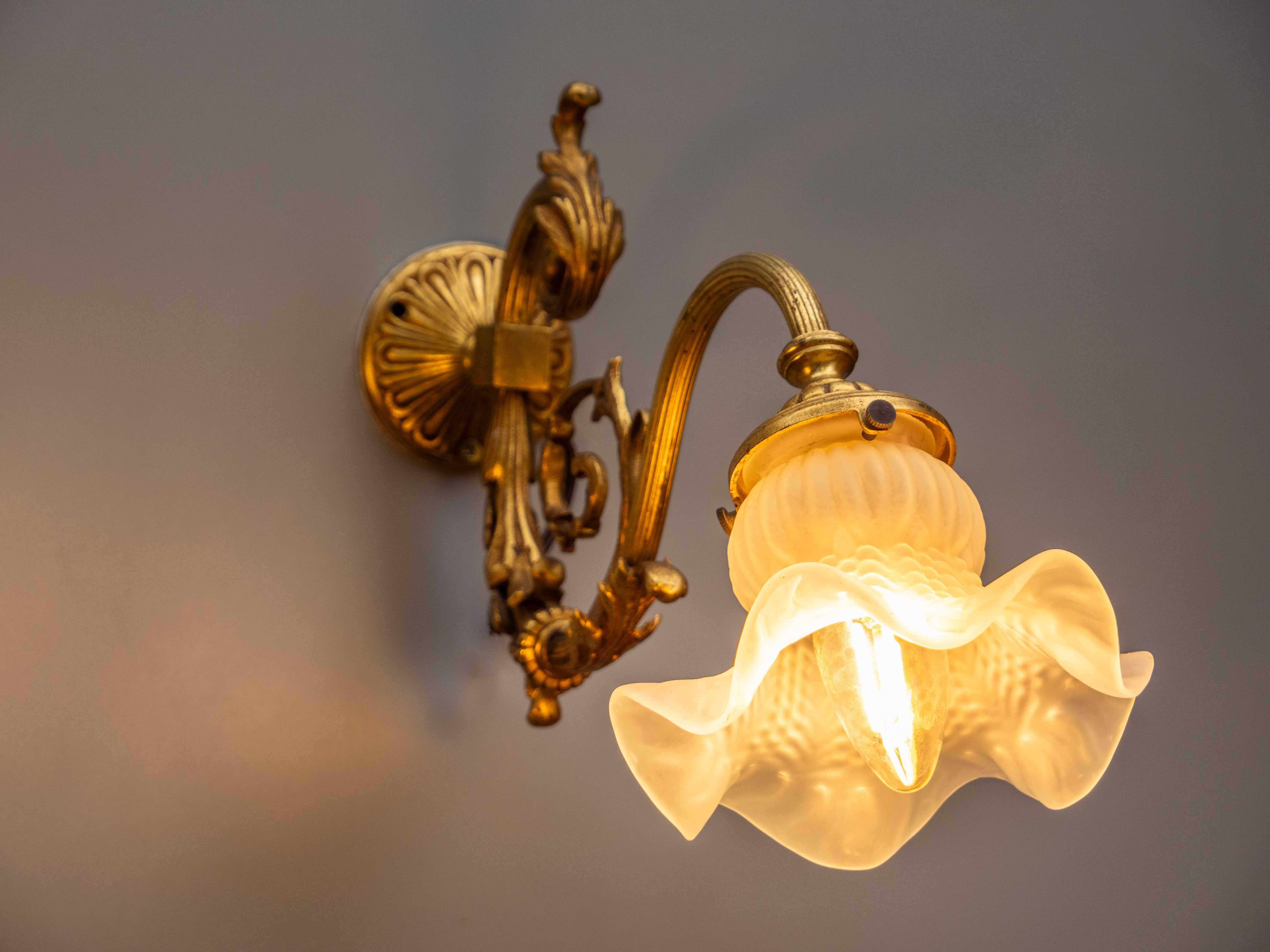 Late 19th Century French antique gilded wall lamps pair For Sale