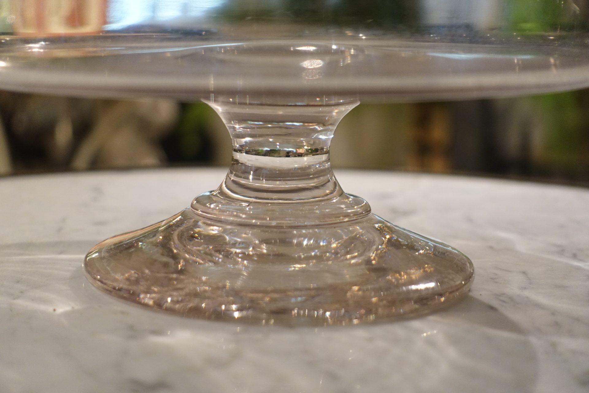 French Antique Glass Bonbonniere Comport-Drageoir In Good Condition In Copenhagen K, DK