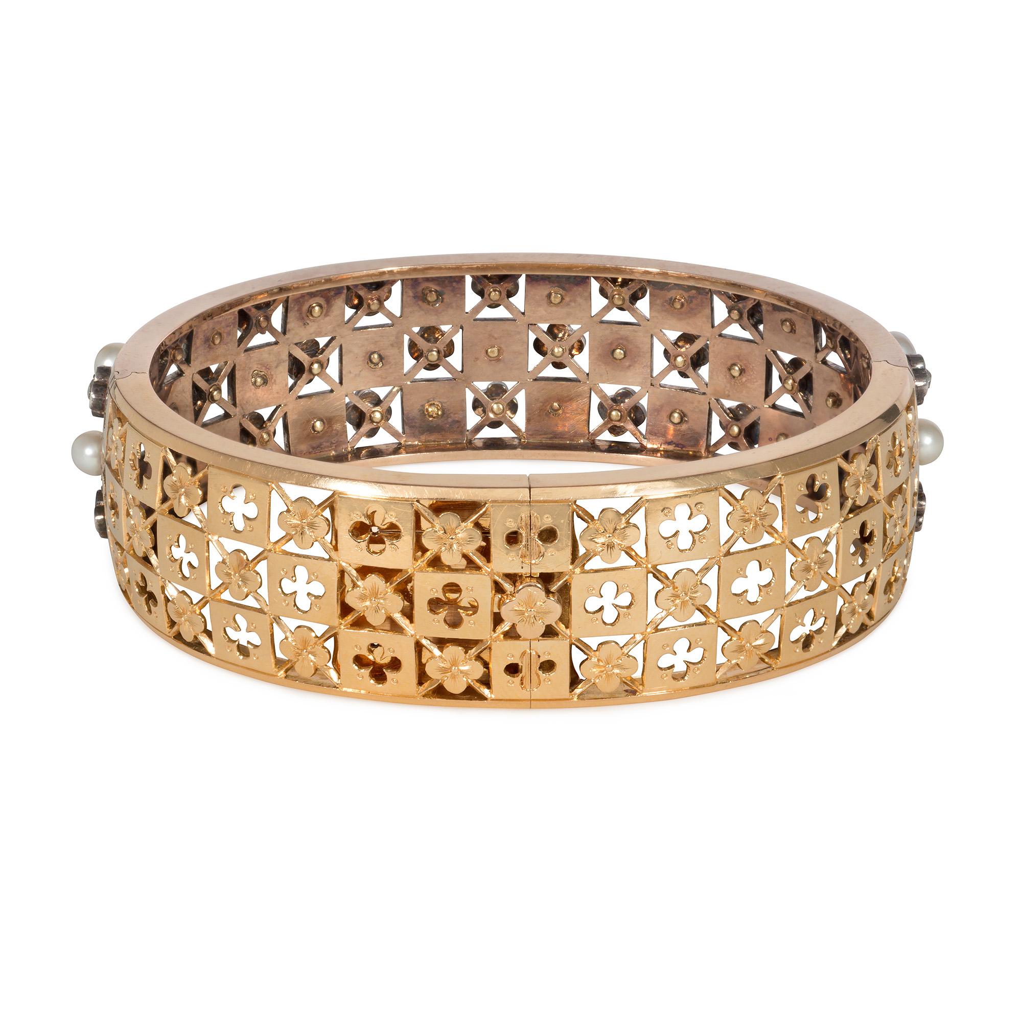 Französisches antikes Manschettenarmband aus Gold, Perlen und Rosendiamanten mit offenem Gitterdesign (Rosenschliff) im Angebot