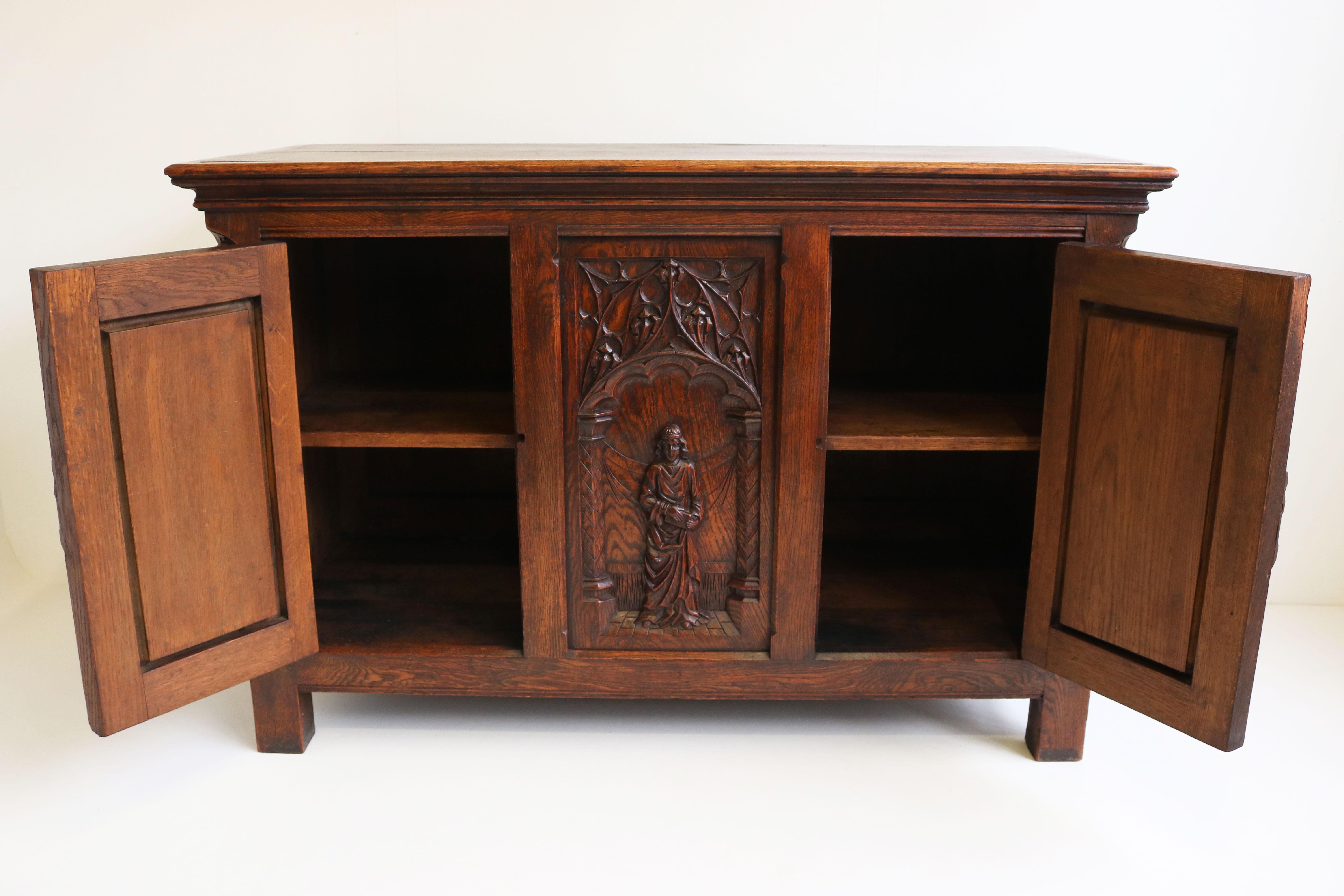 French Antique Gothic Revival Cabinet / Small Credenza 1920 Carved Figures Oak 4