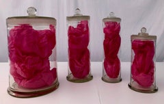 Lot de quatre flacons d'apothicaire en verre soufflé à la main, années 50