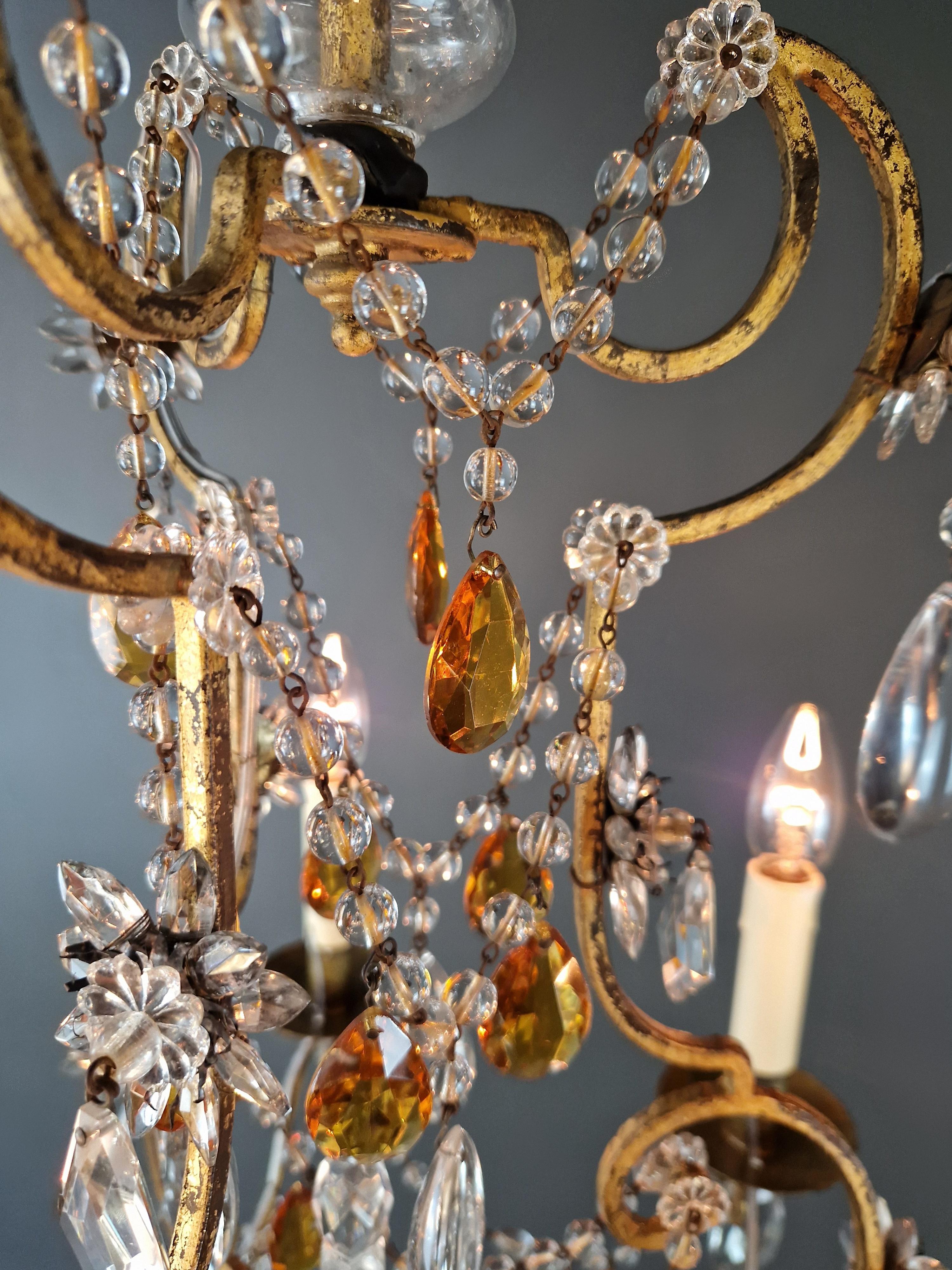 Fil di ferro Lampadario antico storicista francese del 1880 circa in ferro dorato con cristalli d'ambra in vendita