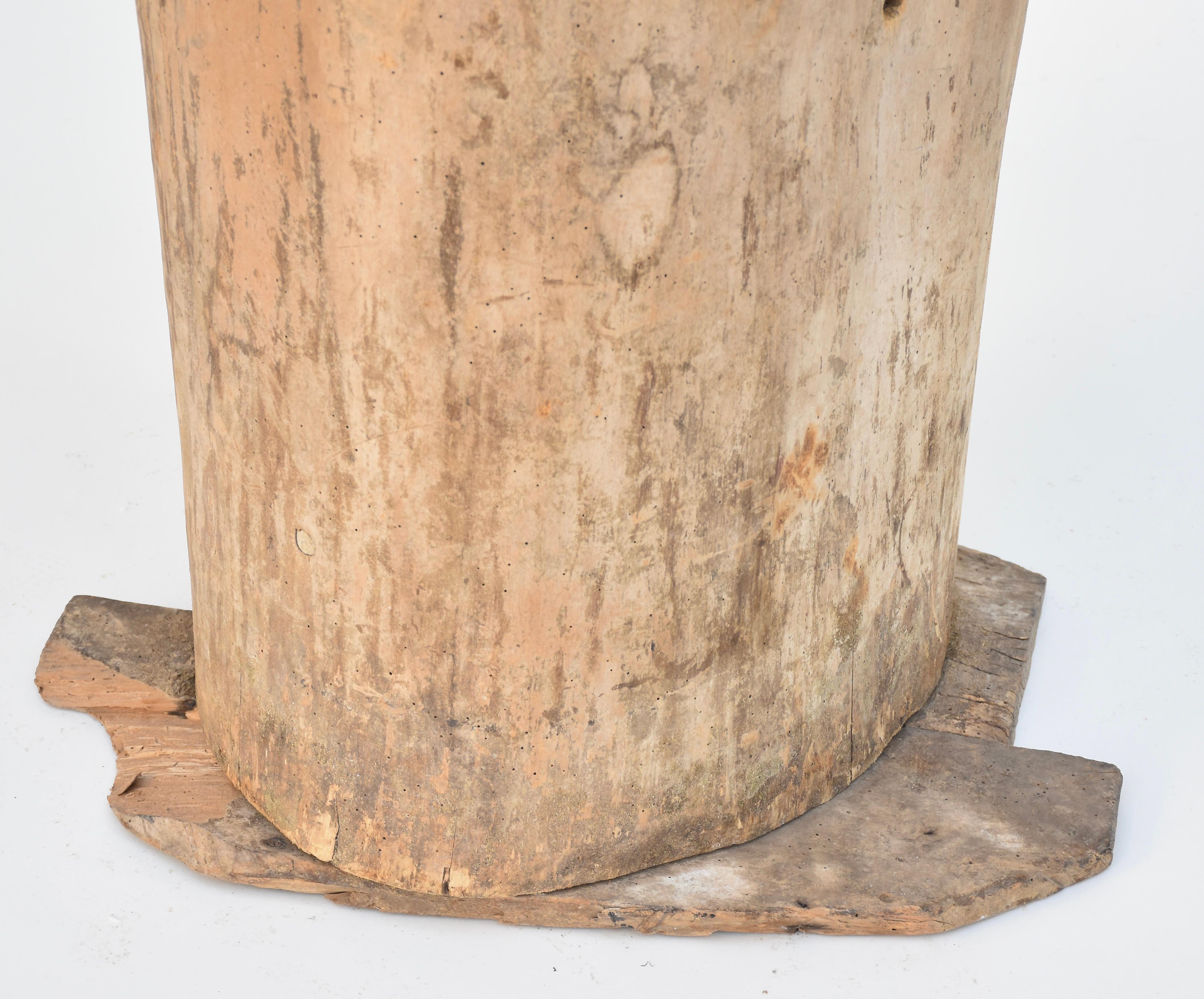 Französisch Antike ausgehöhlte Baumstamm hölzerne Pflanzer Gefäß, Ende 19. C. Frankreich im Angebot 1