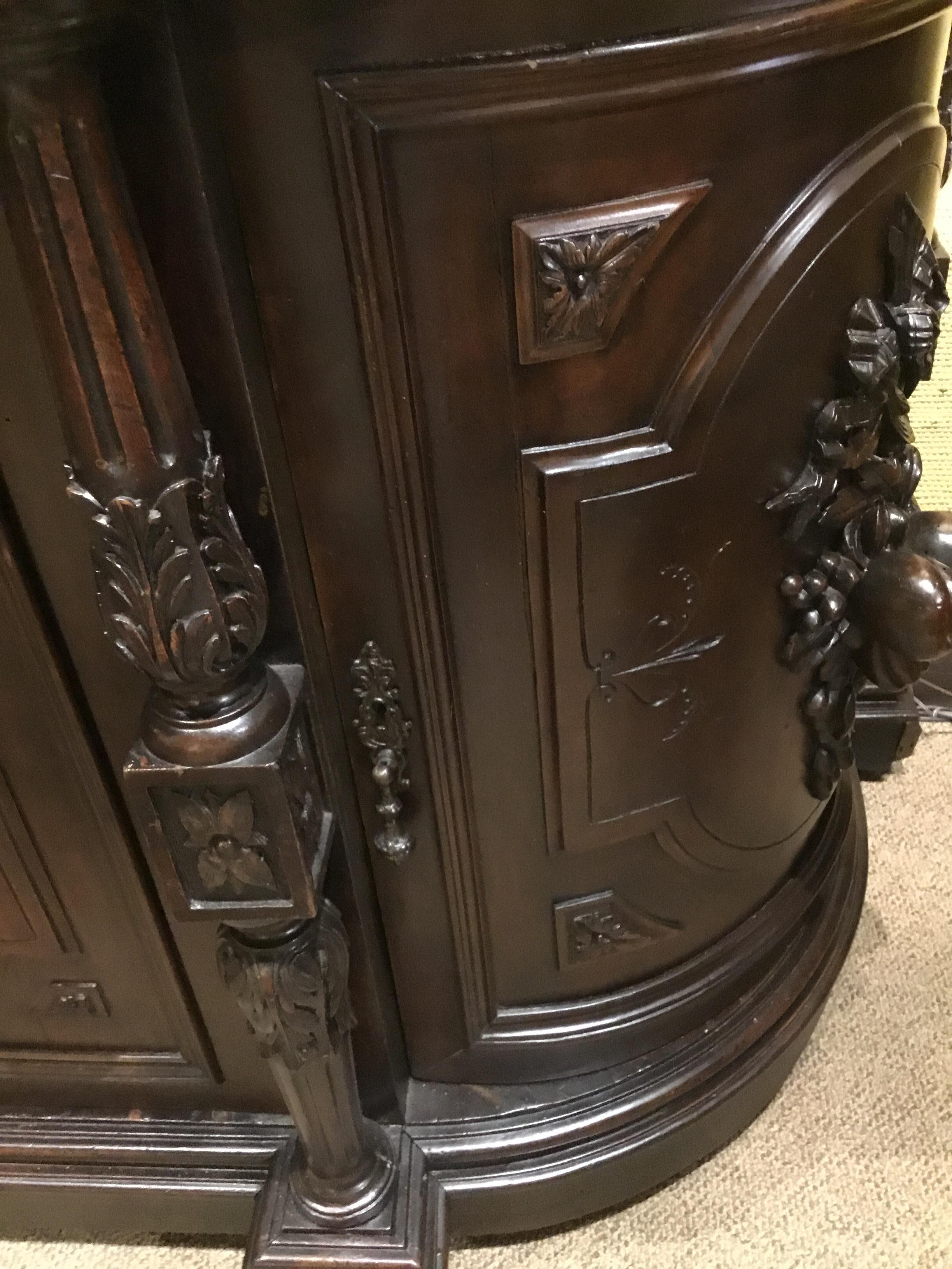 French Antique Hunt Cabinet, circa 1870 in Walnut and Marble Top 4