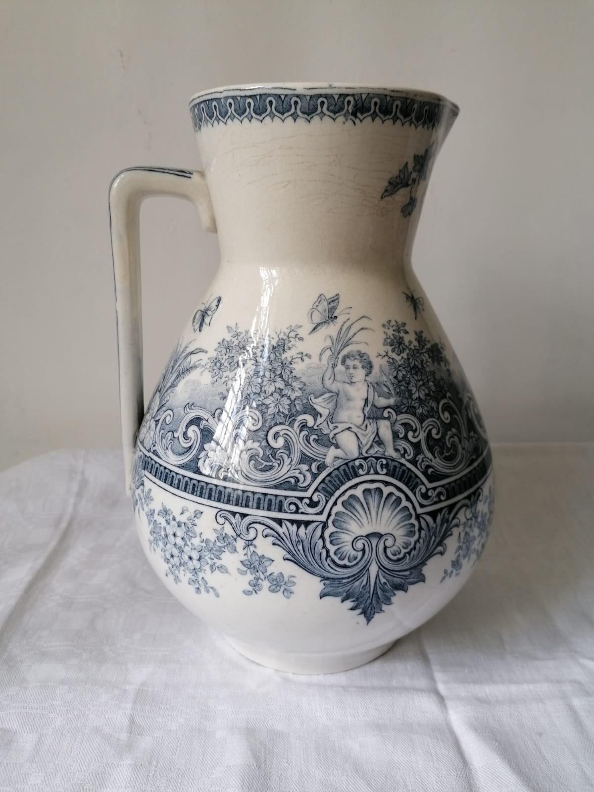 French Antique Jug Sarreguemines Pitcher Neptune, 19th Century In Good Condition For Sale In Vienna, AT