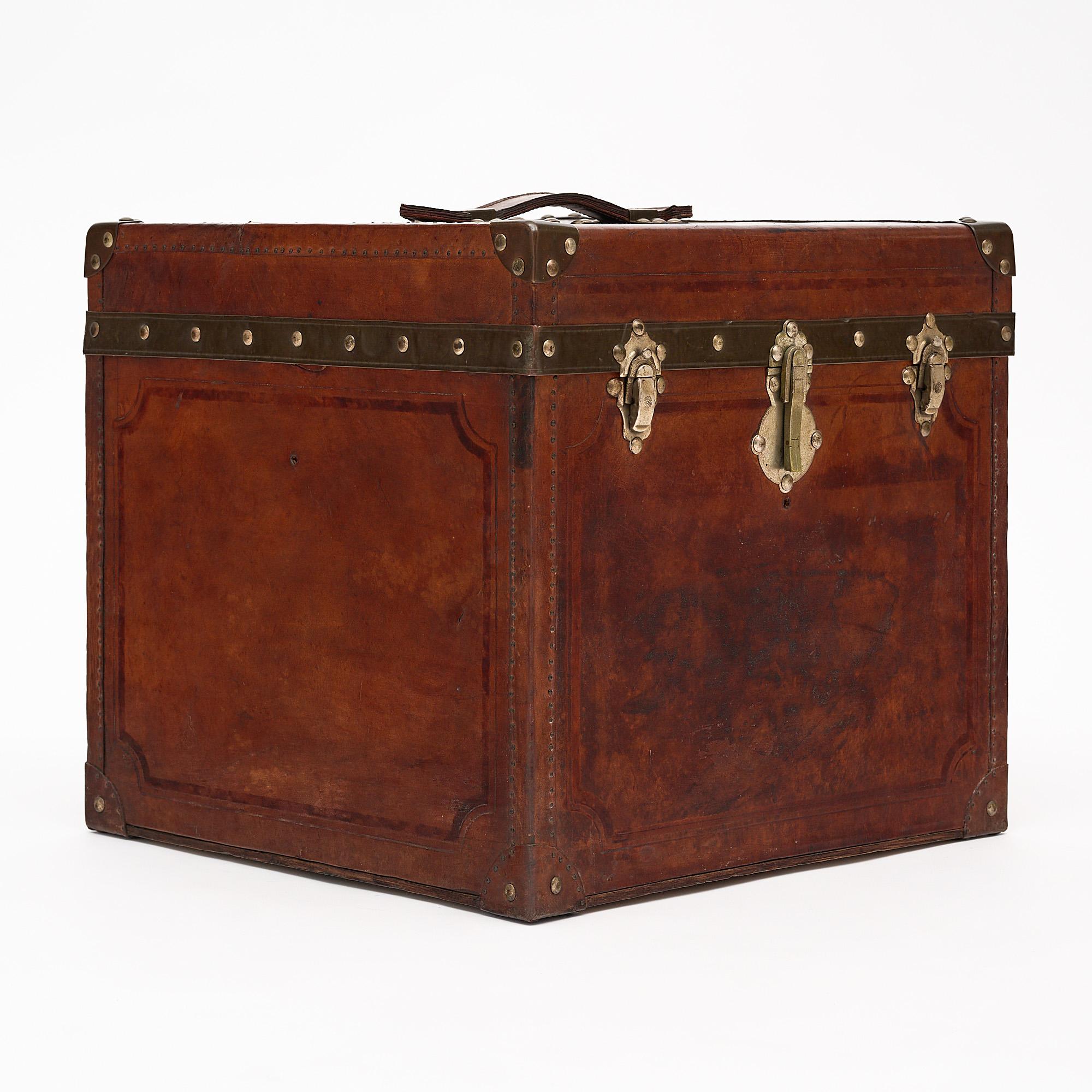 Art Deco French Antique Leather Traveling Trunk For Sale