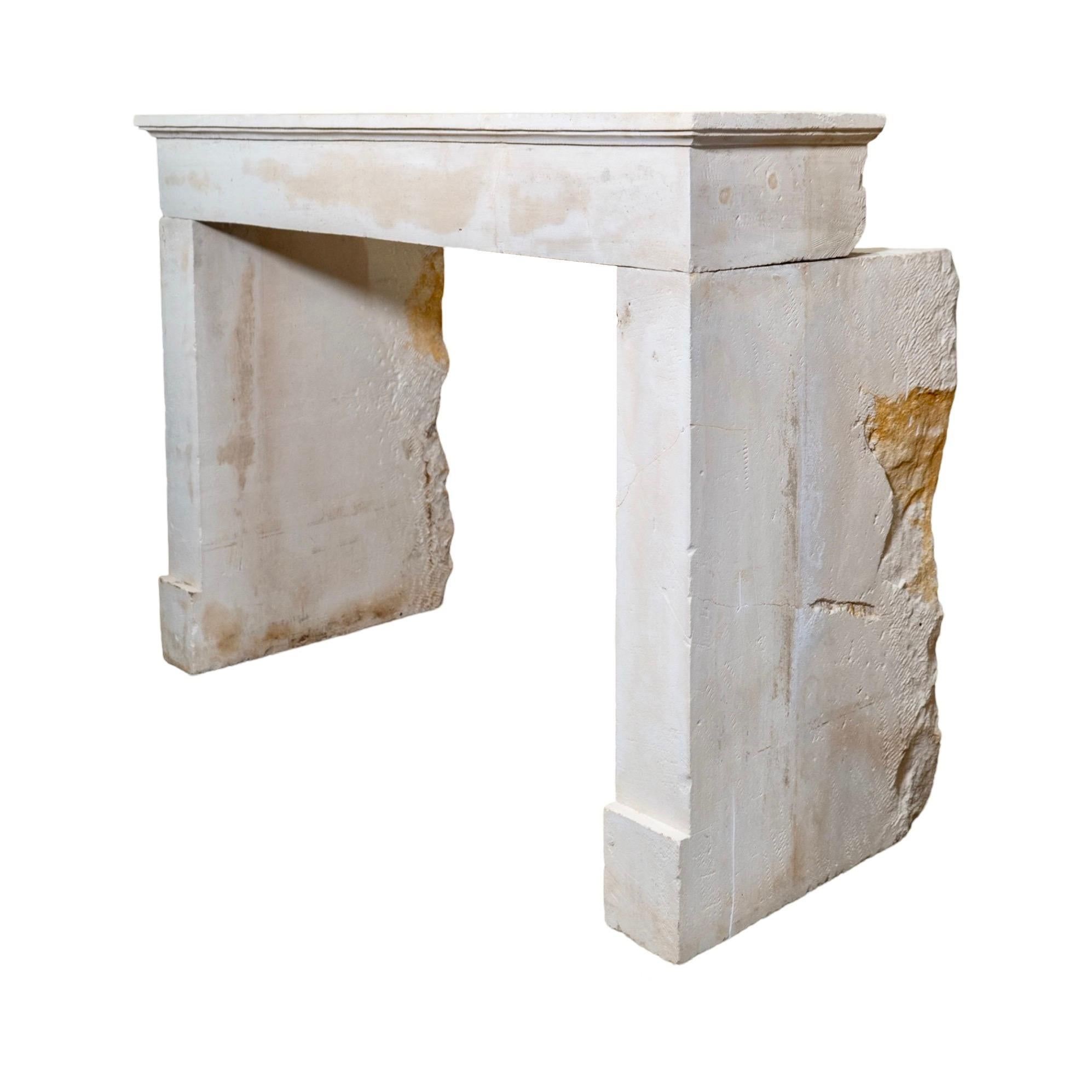 Chimenea francesa antigua de piedra caliza para granja en venta 2
