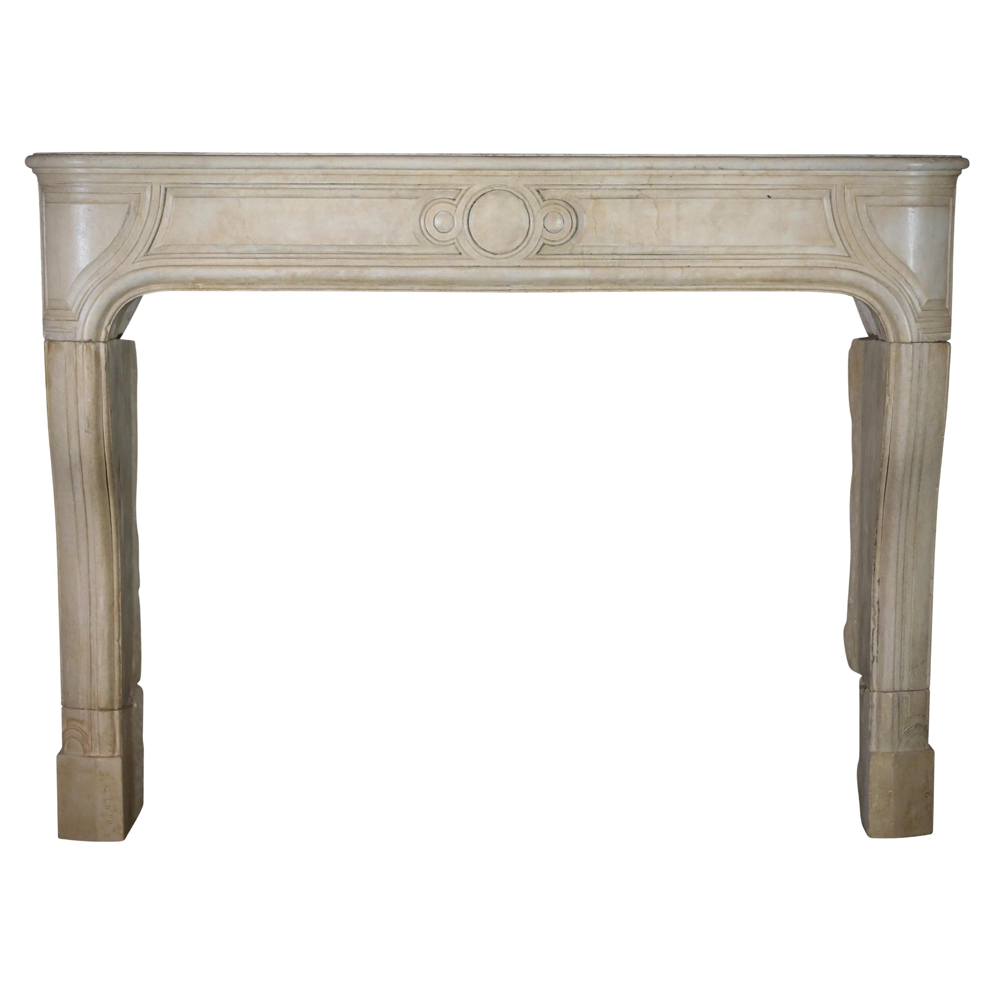 Französisch Antike Louis XIV Kalkstein Kamin Surround