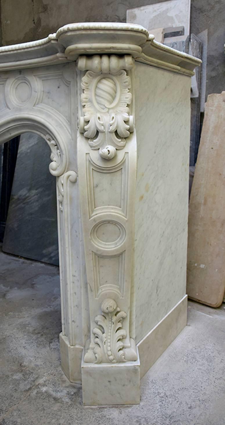 19th Century French Antique Louis XV Carrara Marble Fireplace Mantel For Sale