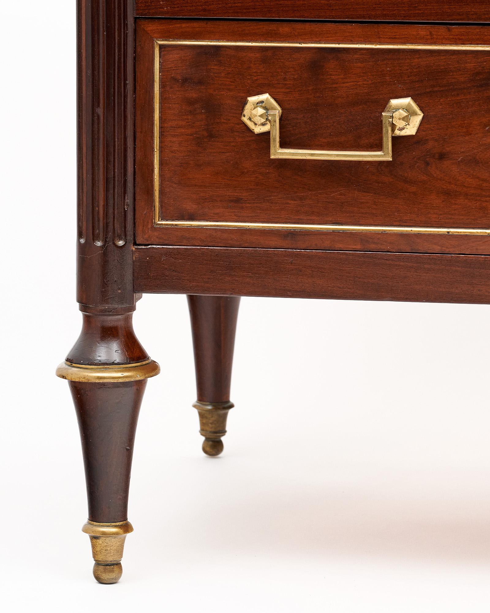 Fin du XVIIIe siècle Ancienne commode française d'époque Louis XVI en vente