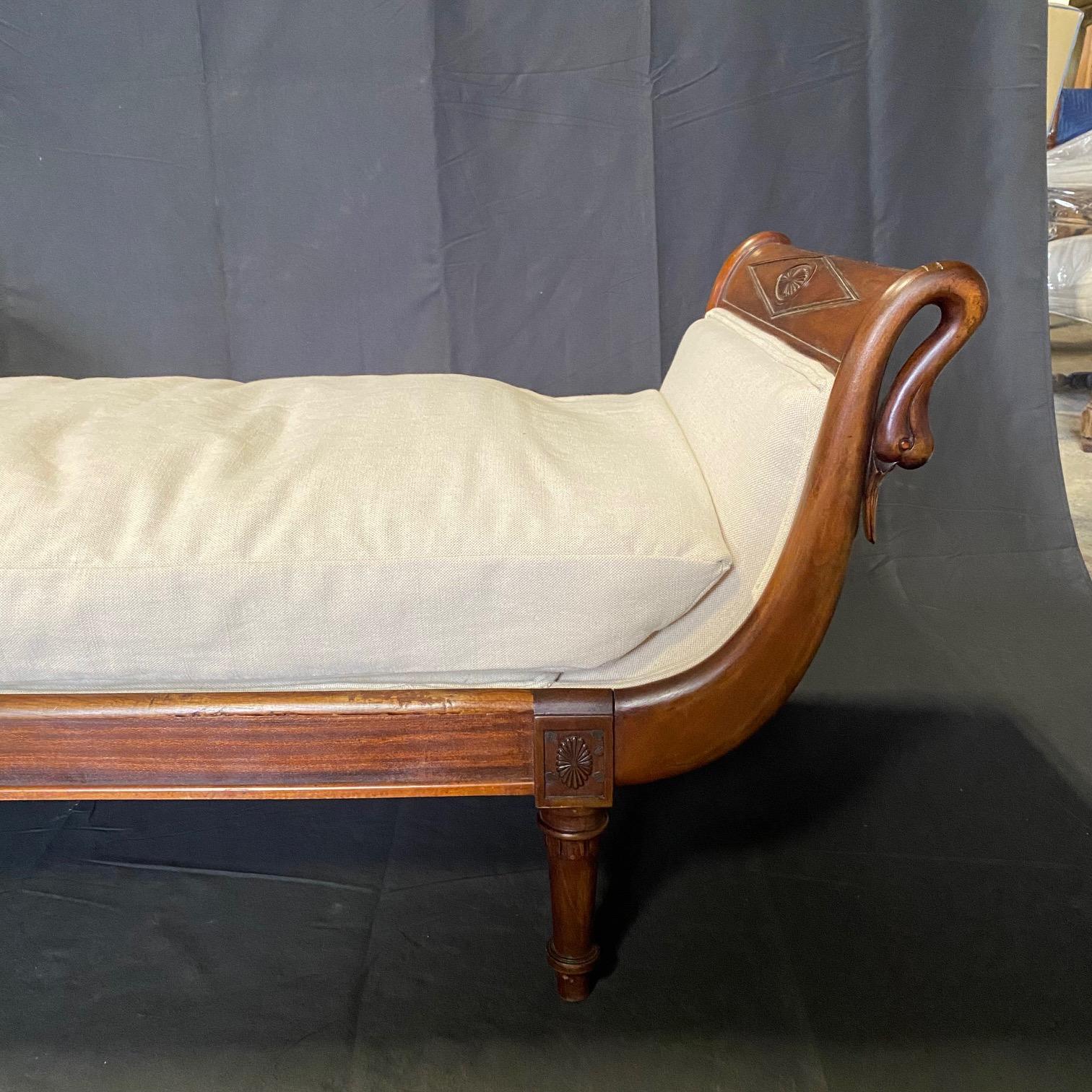 French Antique Louis XVI Swan Neck Daybed or Chaise Lounge with New Upholstery  For Sale 7