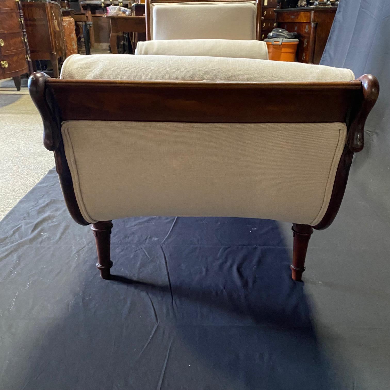 French Antique Louis XVI Swan Neck Daybed or Chaise Lounge with New Upholstery  In Good Condition For Sale In Hopewell, NJ