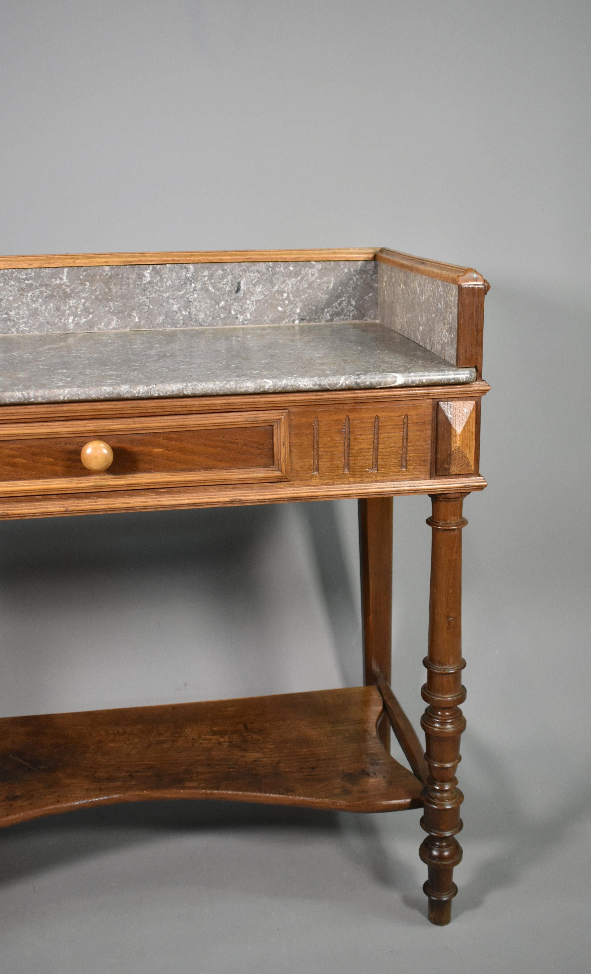 Marmo Lavabo Antique French in marmo e Oak in vendita