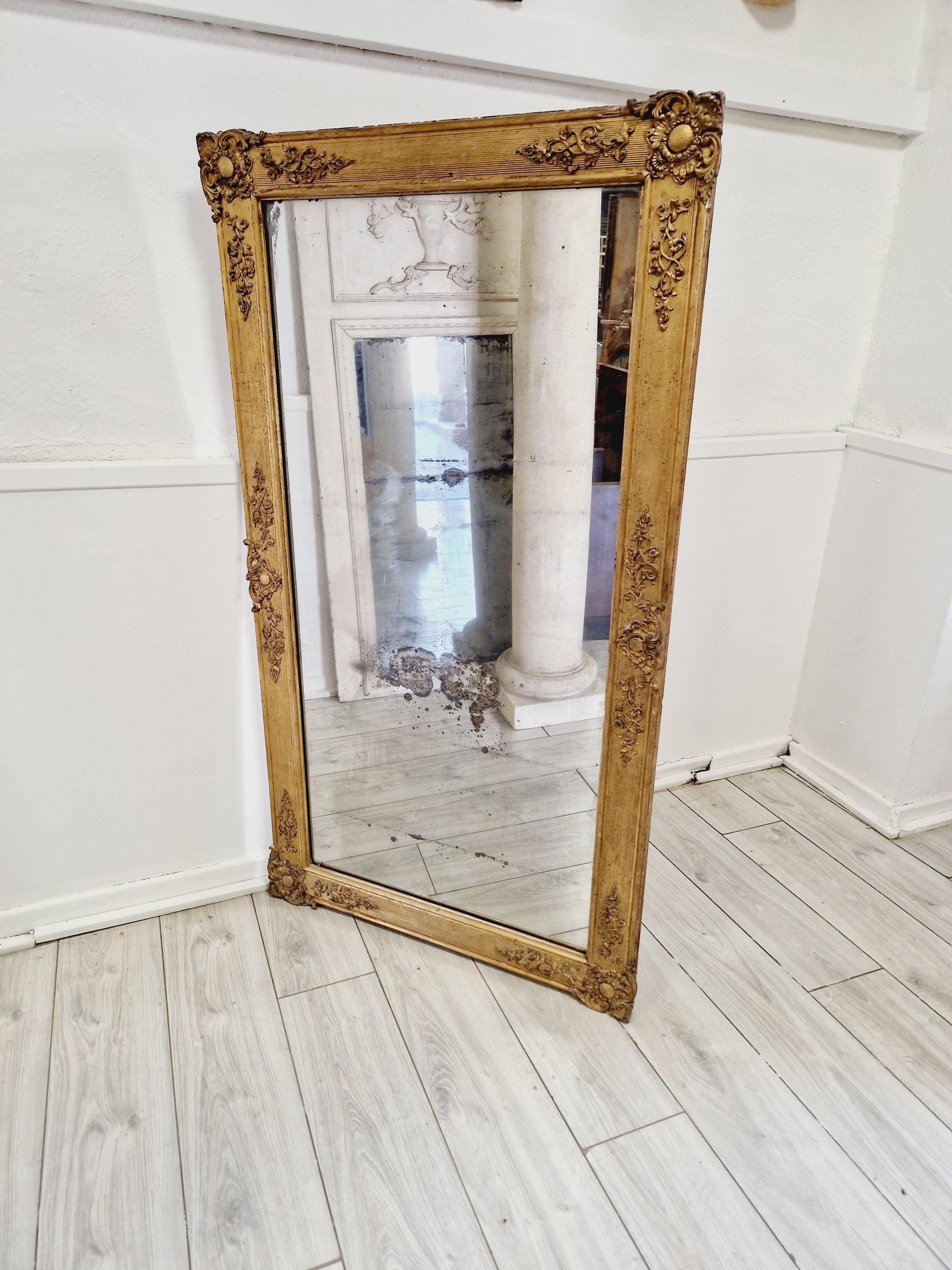 Dorato Antique Mirror in stile Regency francese in vendita