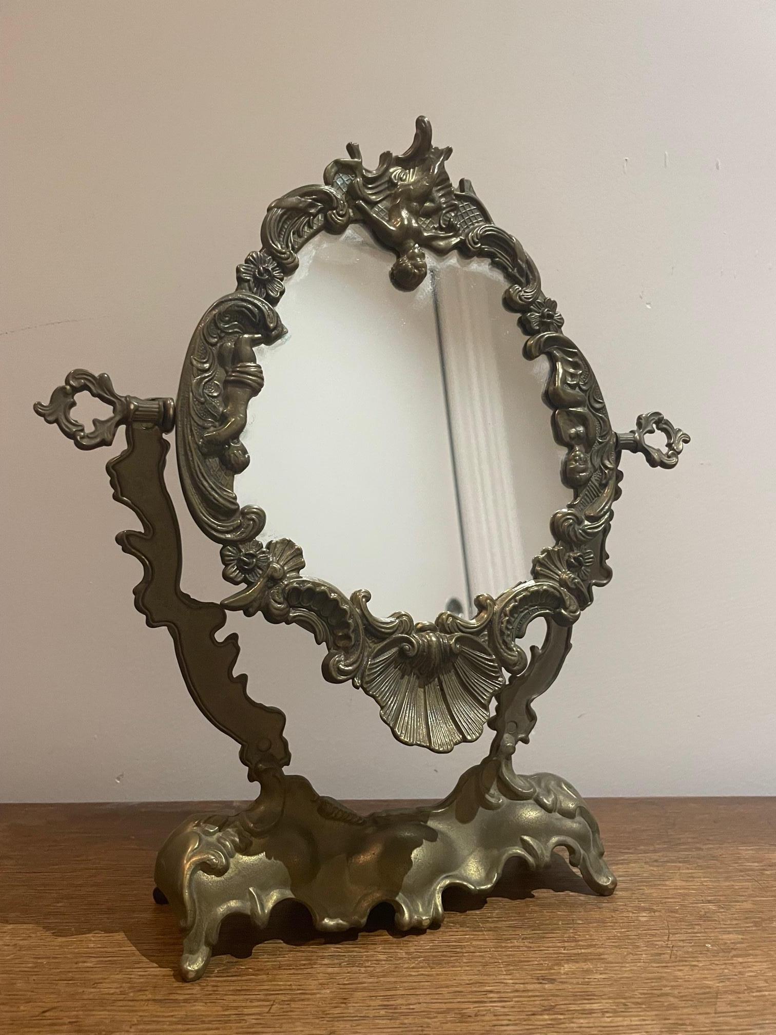 French Antique Mirror with Cherubs For Sale 5