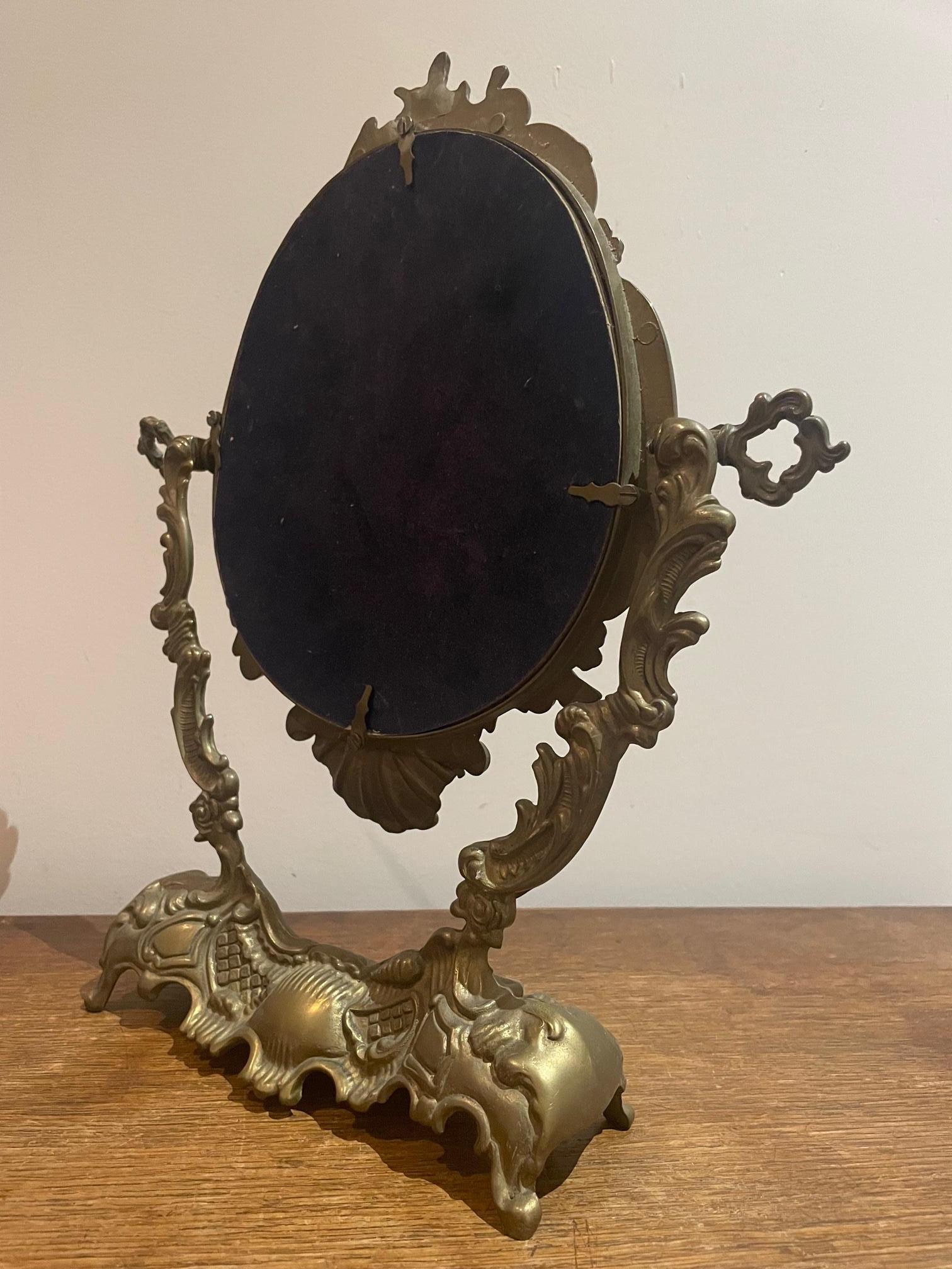 French Antique Mirror with Cherubs For Sale 2