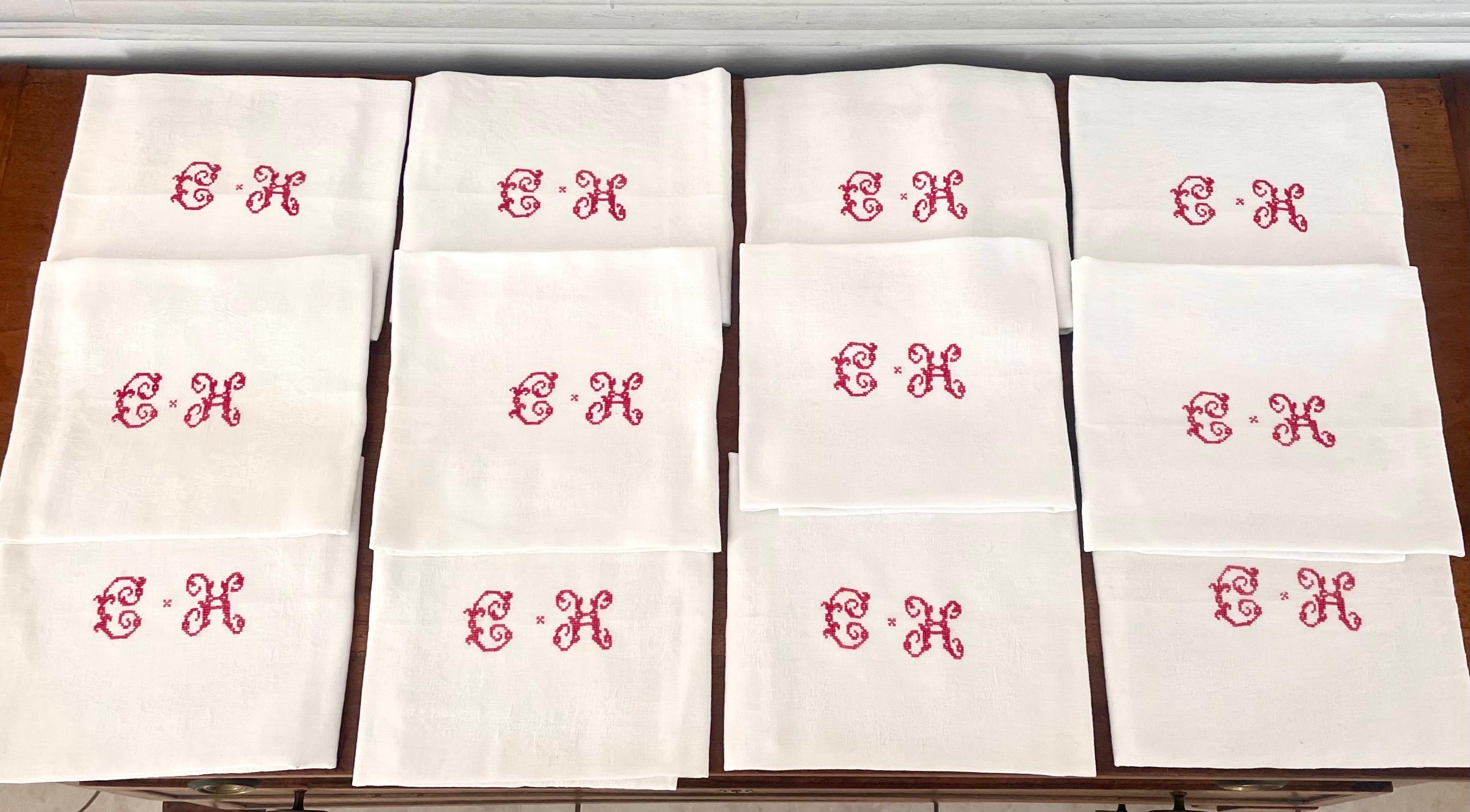 French Antique Monogrammed Embroidered Damask White Tablecloth & Its 12 Napkins For Sale 5