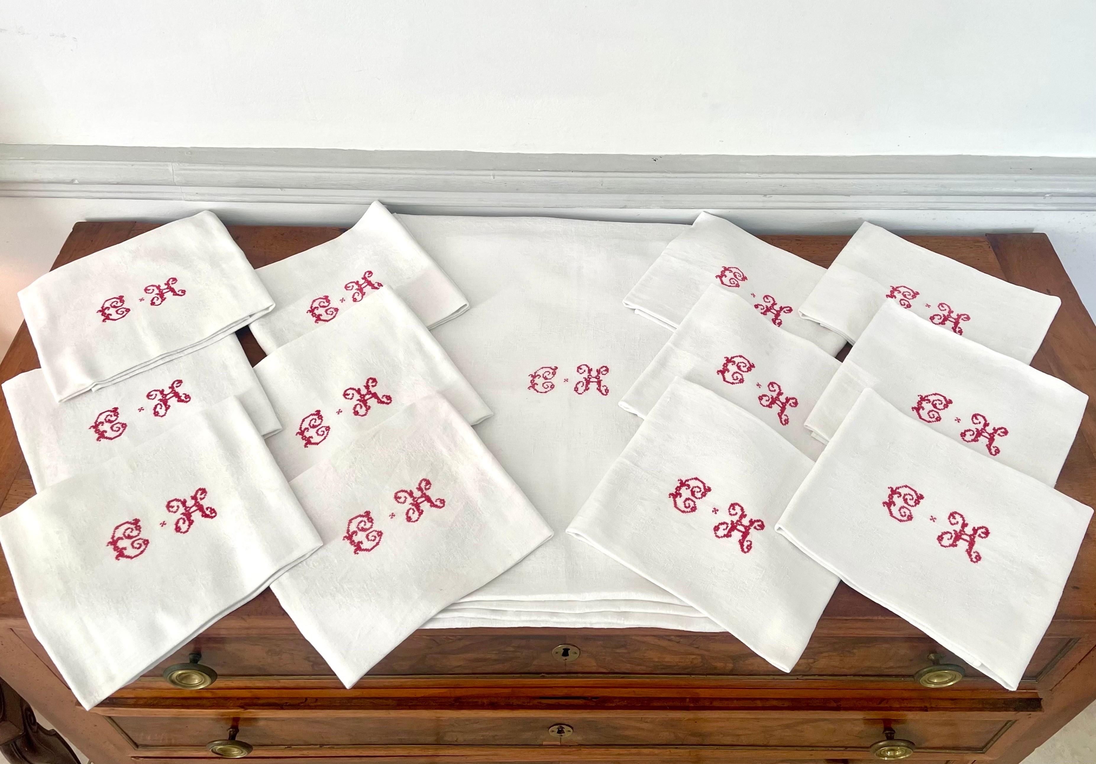 Art Nouveau French Antique Monogrammed Embroidered Damask White Tablecloth & Its 12 Napkins For Sale