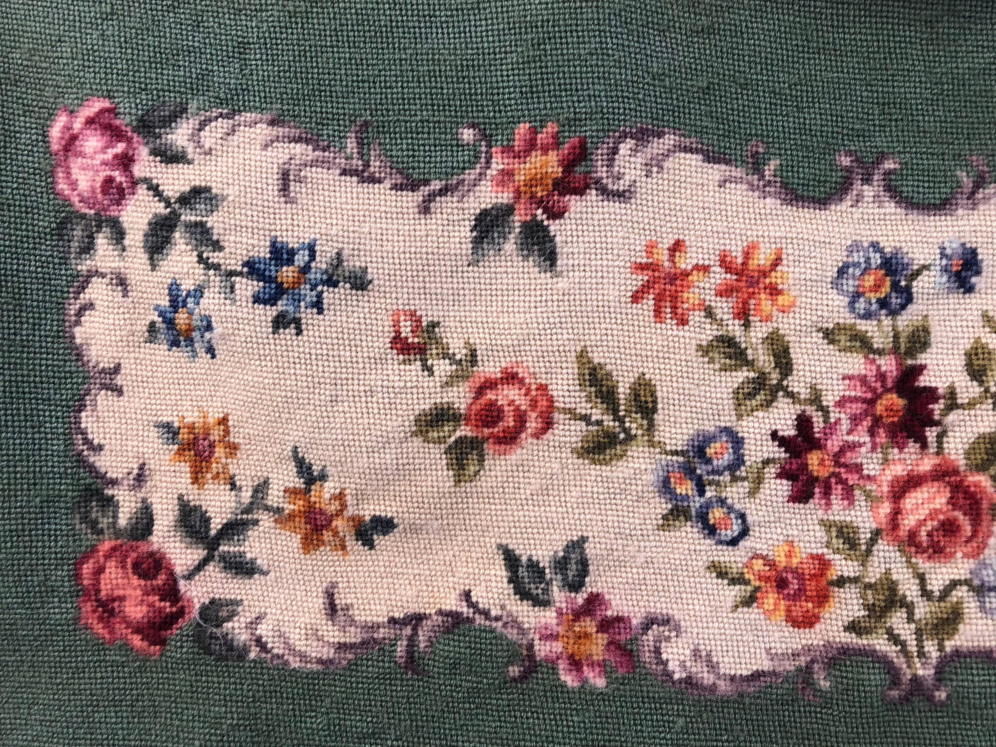 French Provincial French Antique Needlepoint Bench Cover, Floral Motif in Silk and Wool, 1900s For Sale