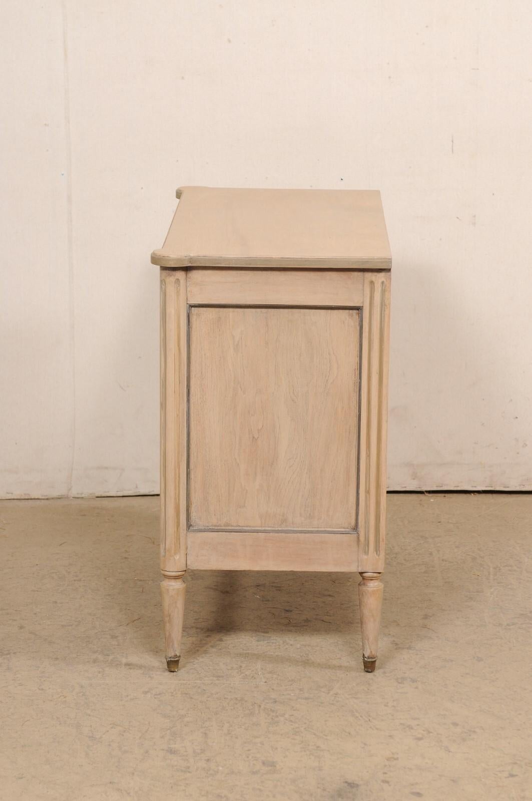 French Antique Neoclassic Style 3-Drawer Commode, Cute Size! For Sale 2