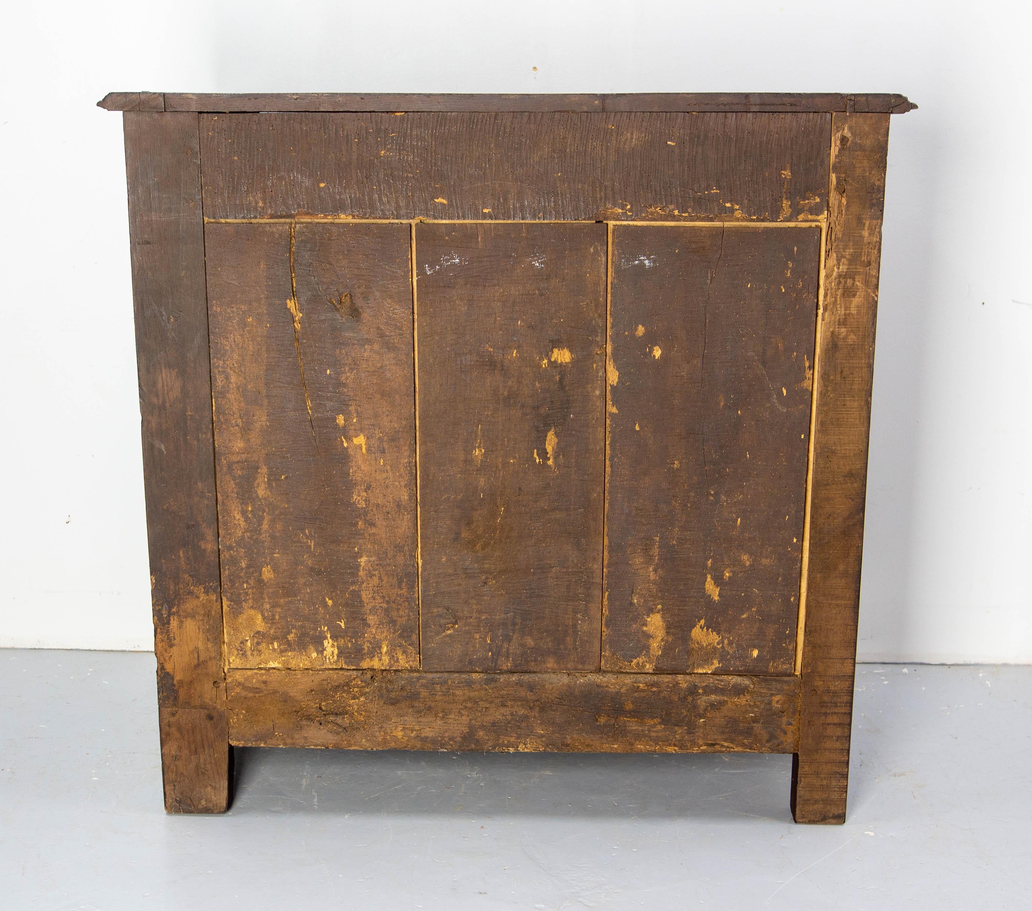 Buffet Francés Antiguo de Roble y Hierro Forjado Estilo Campestre Siglo XVIII en venta 12