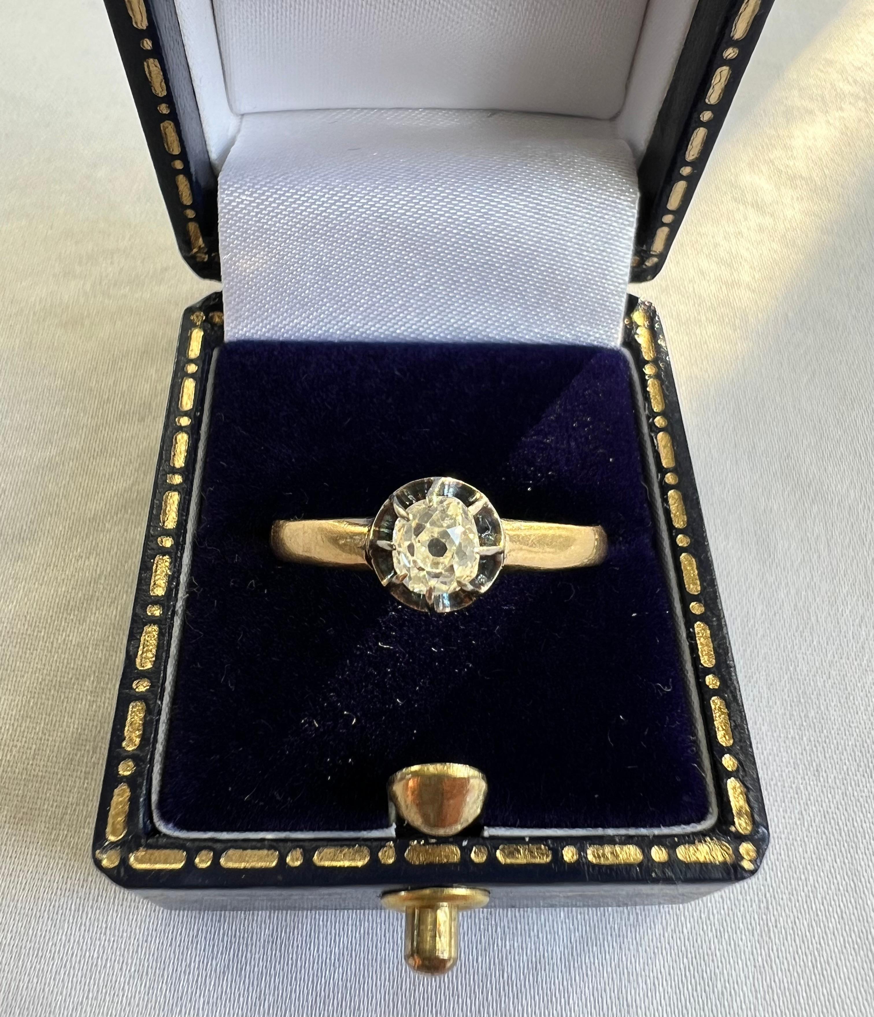 Women's or Men's French Antique Old Mine Cut Diamond 18k Ring  For Sale