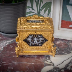 Boîte à bijoux en bronze doré et émail de Limoges Antique French