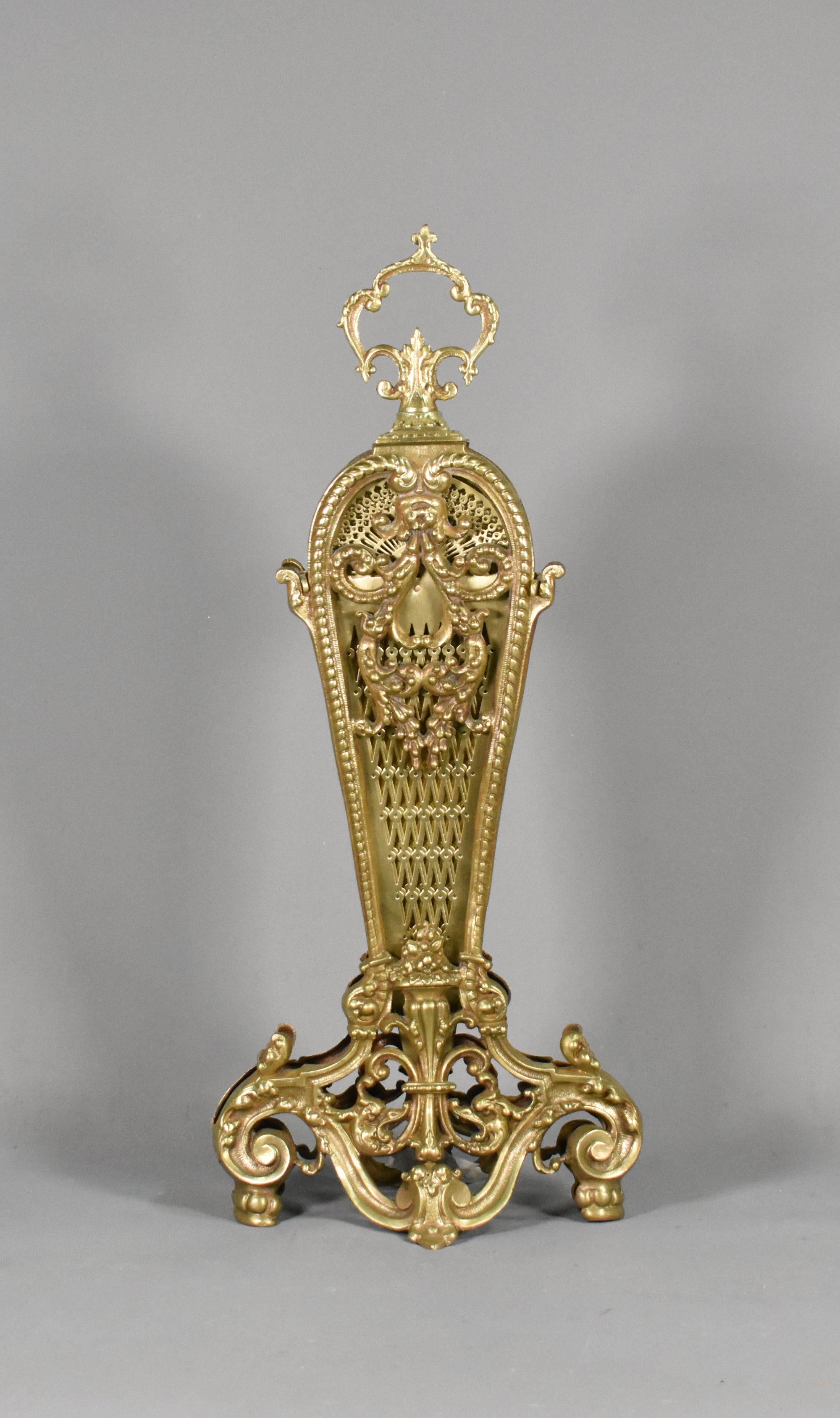 French Antique Peacock Fire Screen Napoleon III Style In Good Condition For Sale In SAINTE-COLOMBE, FR