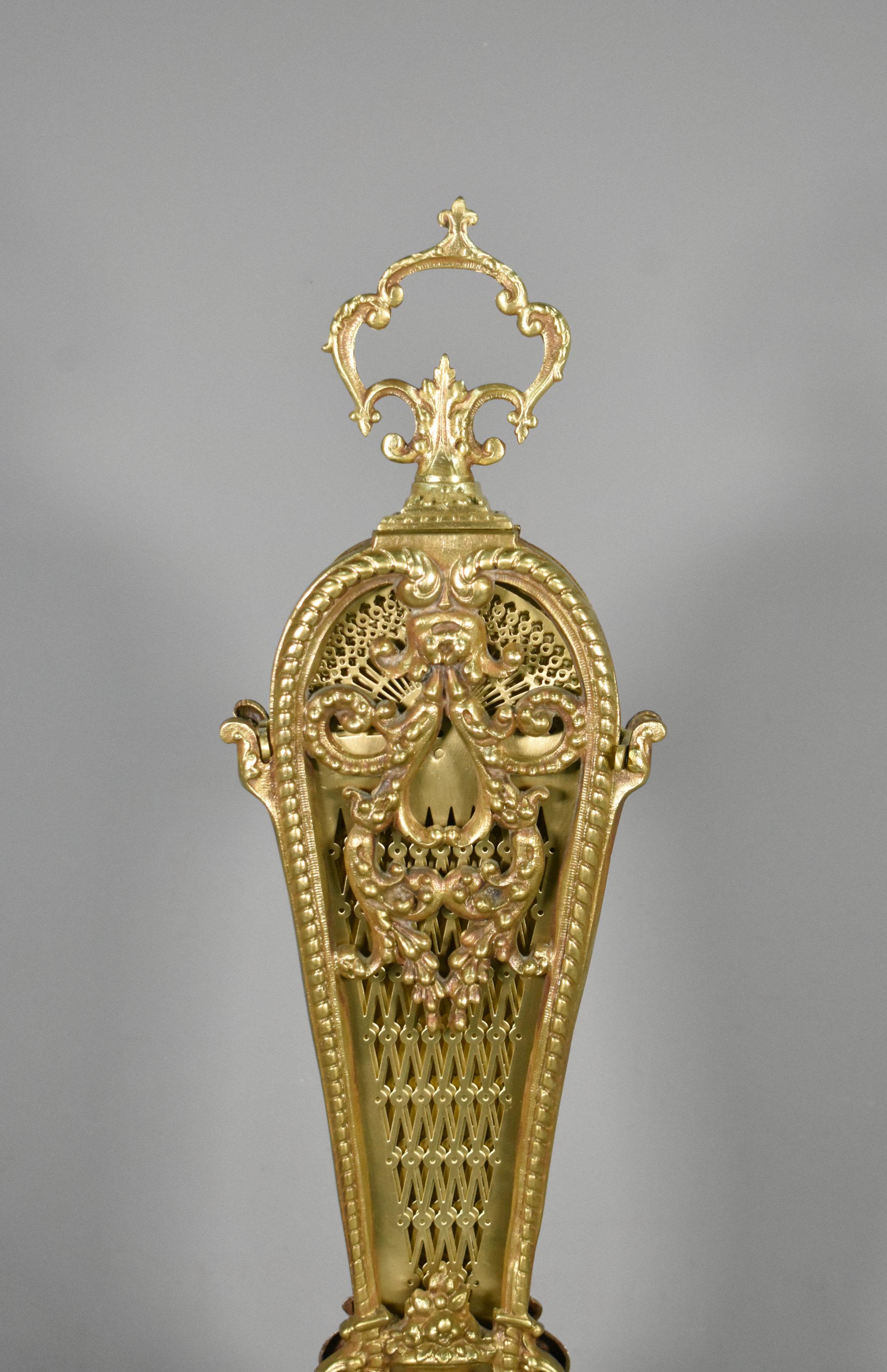 French Antique Peacock Fire Screen Napoleon III Style For Sale 1