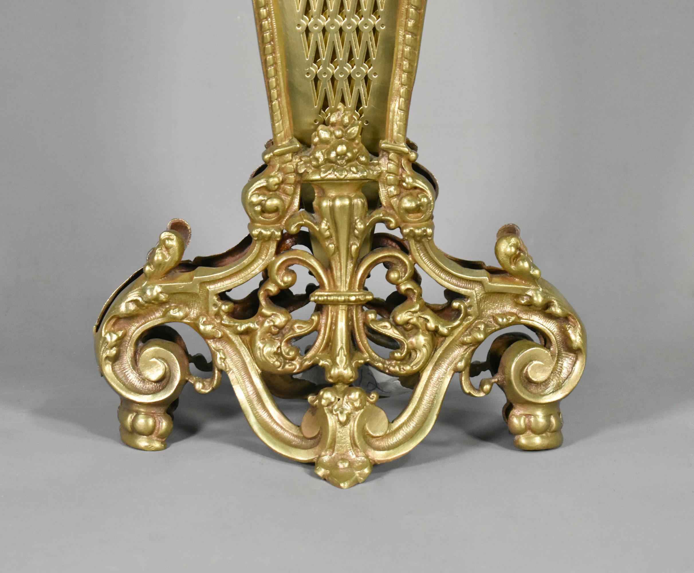 French Antique Peacock Fire Screen Napoleon III Style For Sale 2