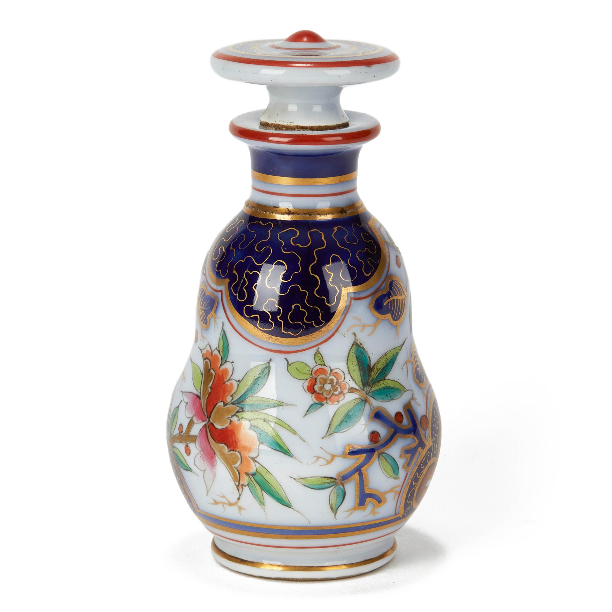 Hand-Painted French Antique Porcelain Imari Design Scent Bottle, 19th Century For Sale