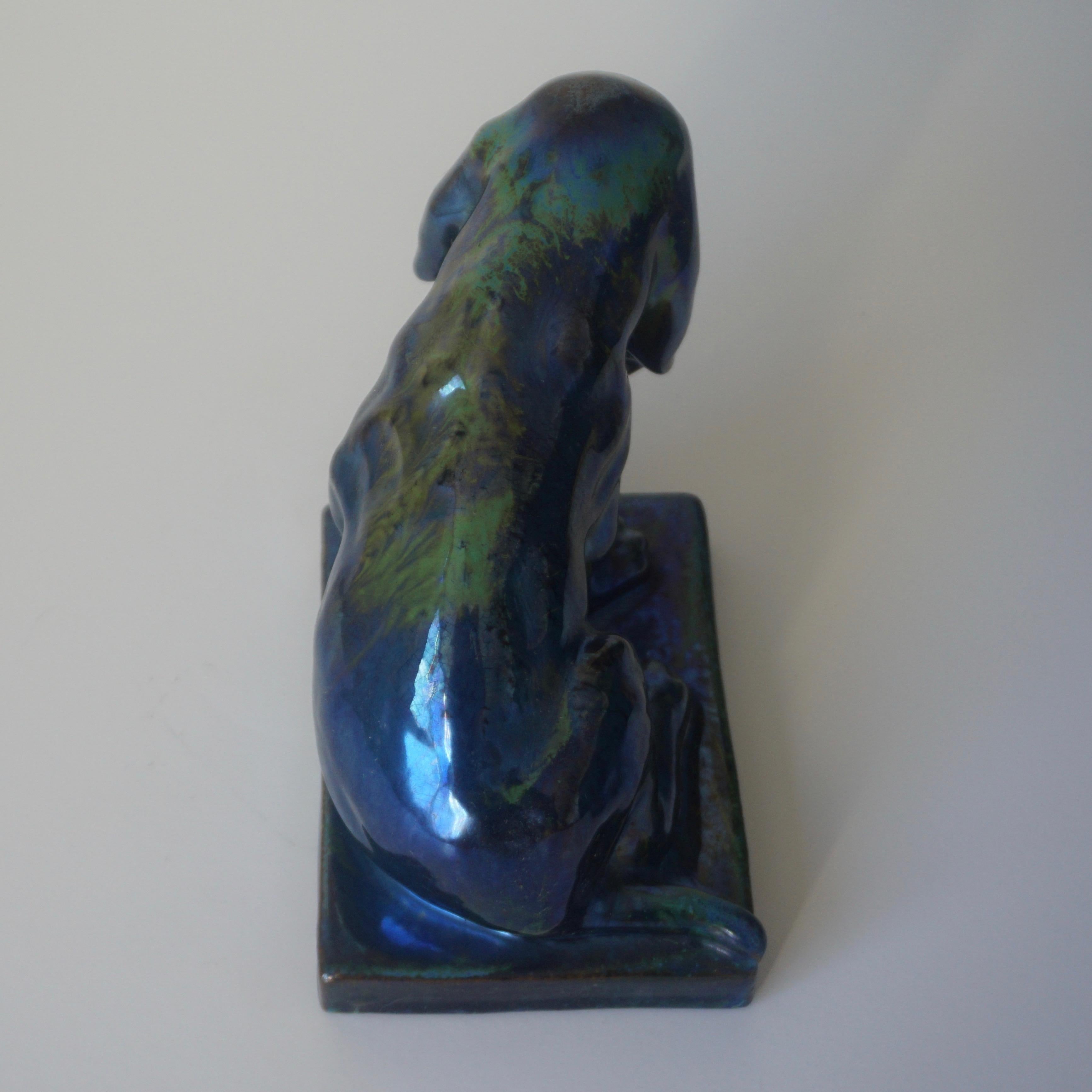 Ceramica antica francese Art Nouveau Smalto a lustro Blu Verde Cane Figura Scultura in vendita 6