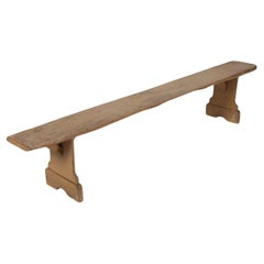 Banco francés antiguo de madera primitiva con bonita pátina