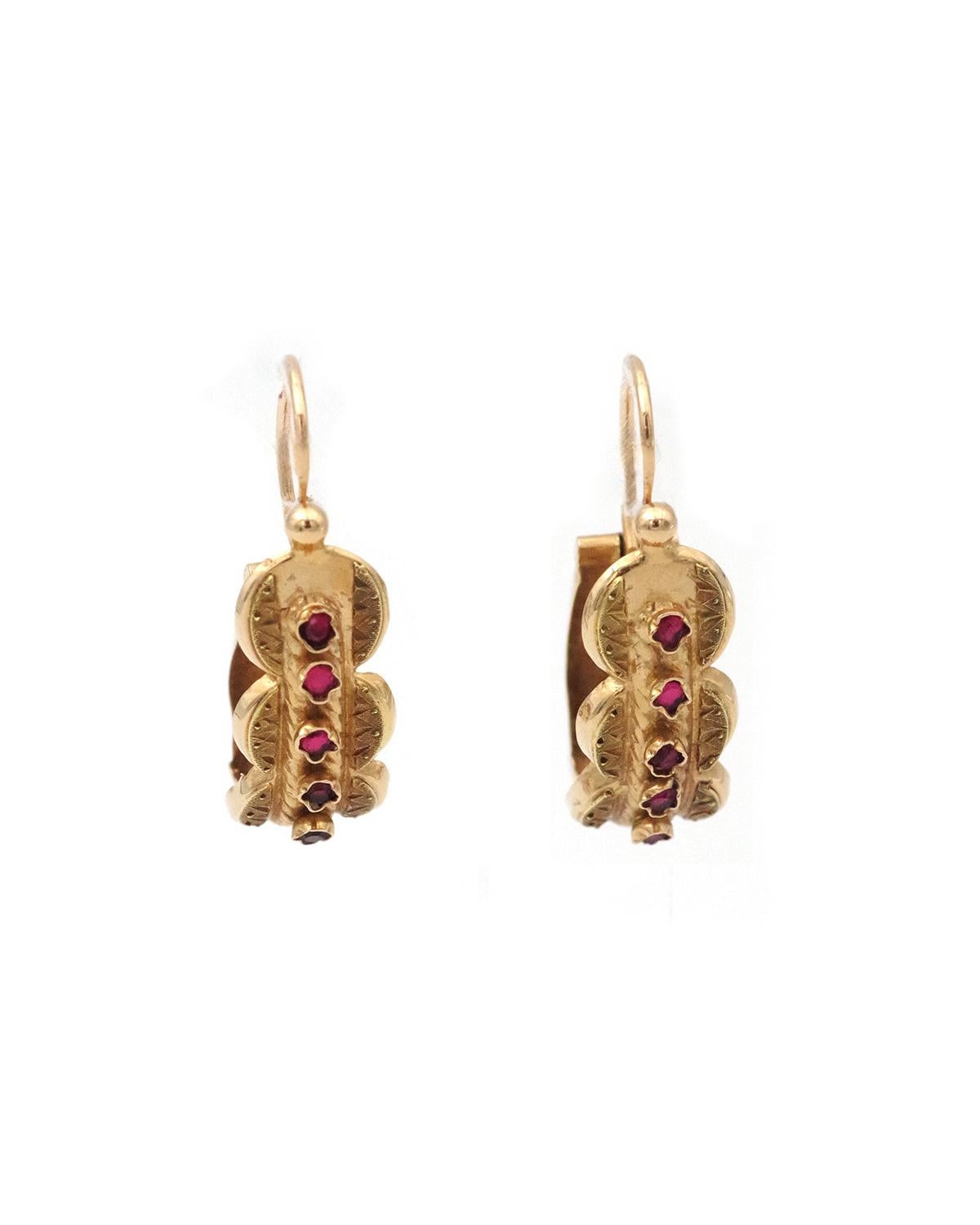 Edoardiano Orecchini a briquet poissardes in oro 18 carati di Antique French in vendita