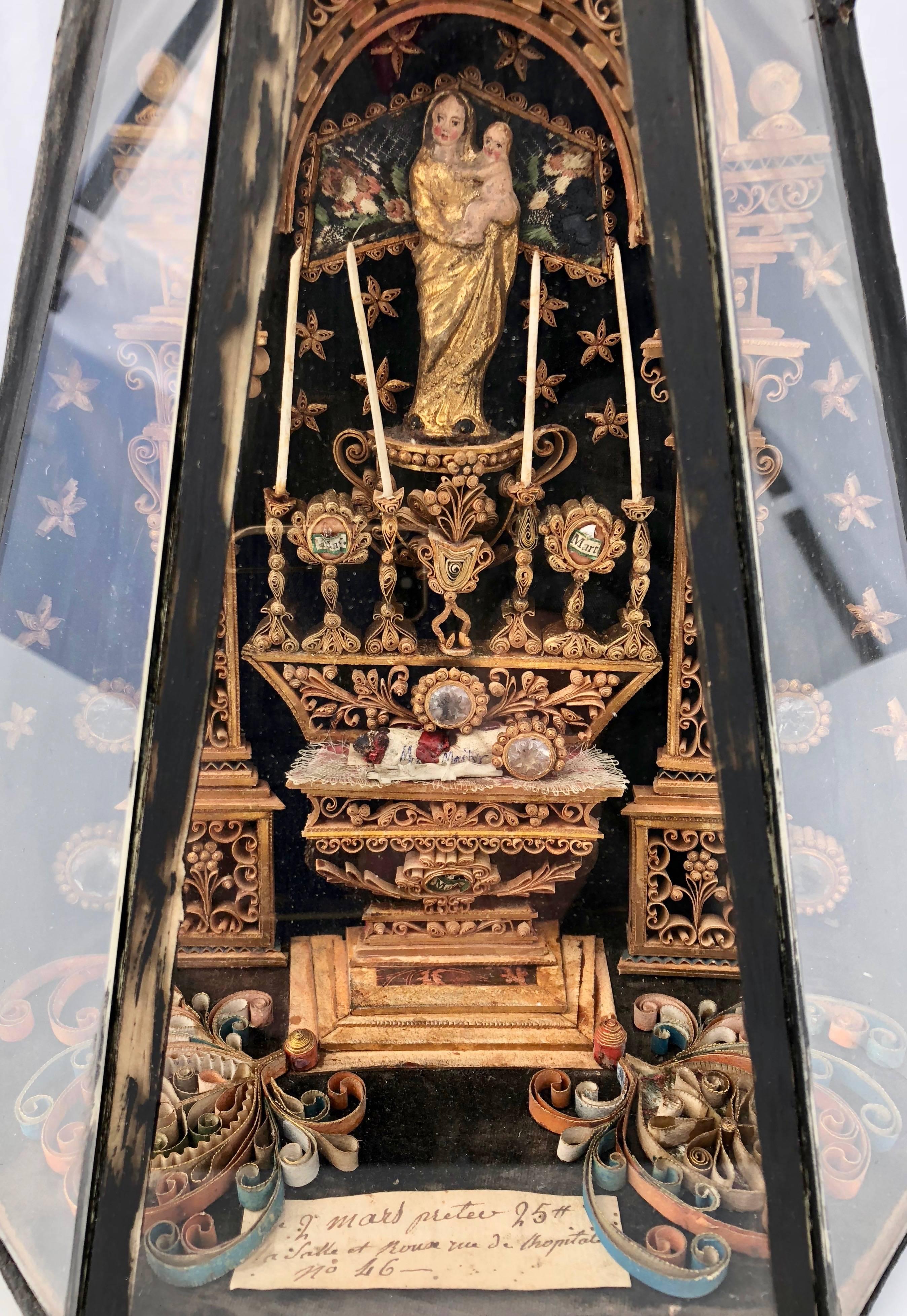 Gilt French Antique Reliquary with a Statue of Mary and Infant Jesus, 1700s For Sale