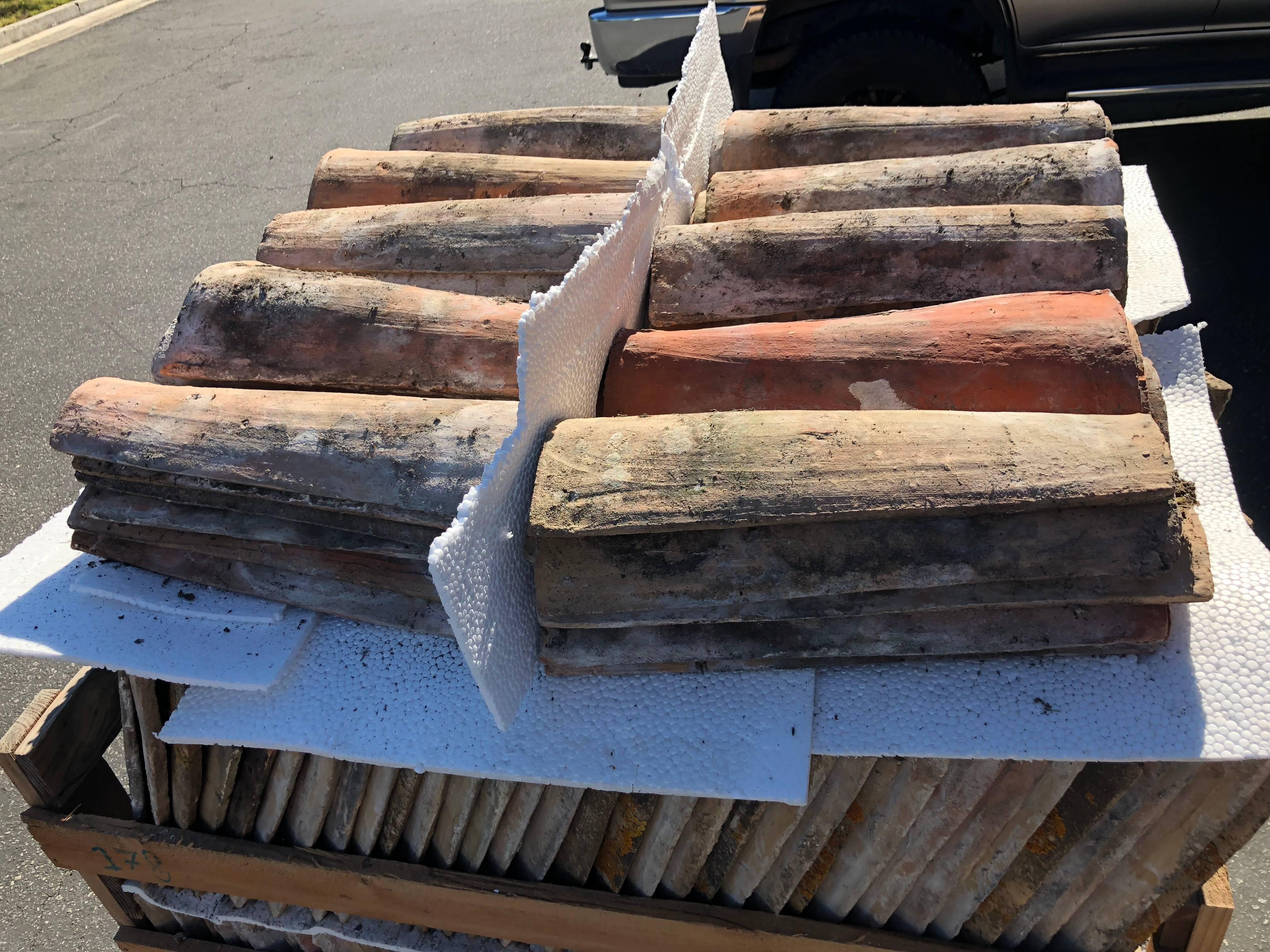 French Antique Roof Tiles from Provence, 19th Century, France In Good Condition For Sale In LOS ANGELES, CA