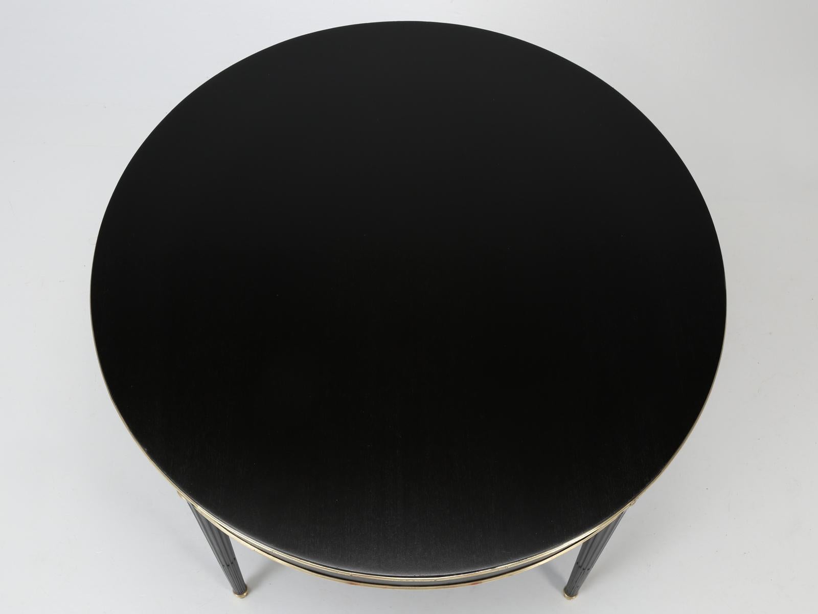 French Antique Round Louis XVI Style Ebonized Table, Correctly Restored In Good Condition In Chicago, IL
