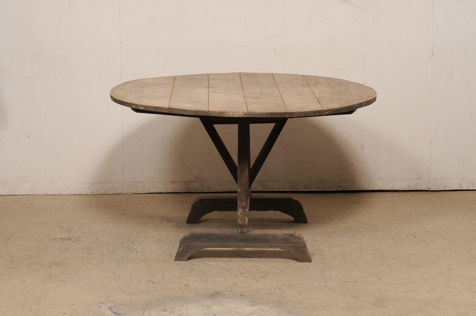 19th Century French Antique Round Wine Tasting Table For Sale